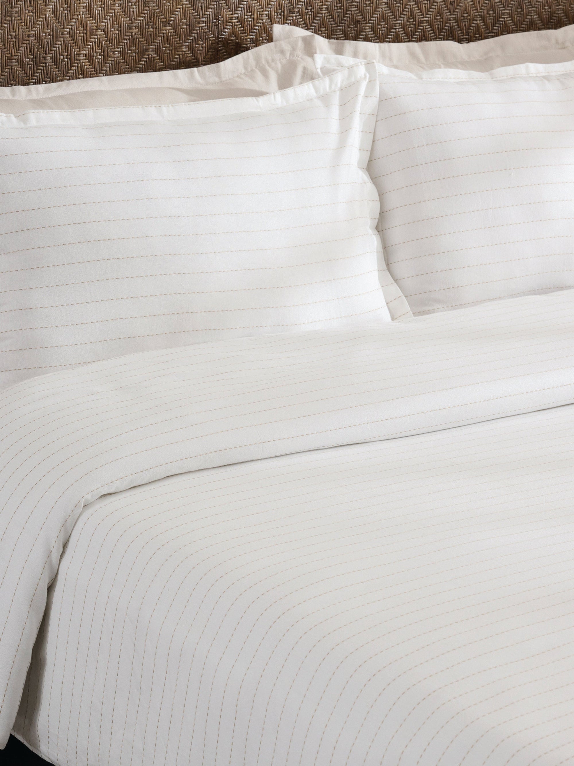 Antique Lace Birch | Cotton Bamboo | Jacquard | Bed Set