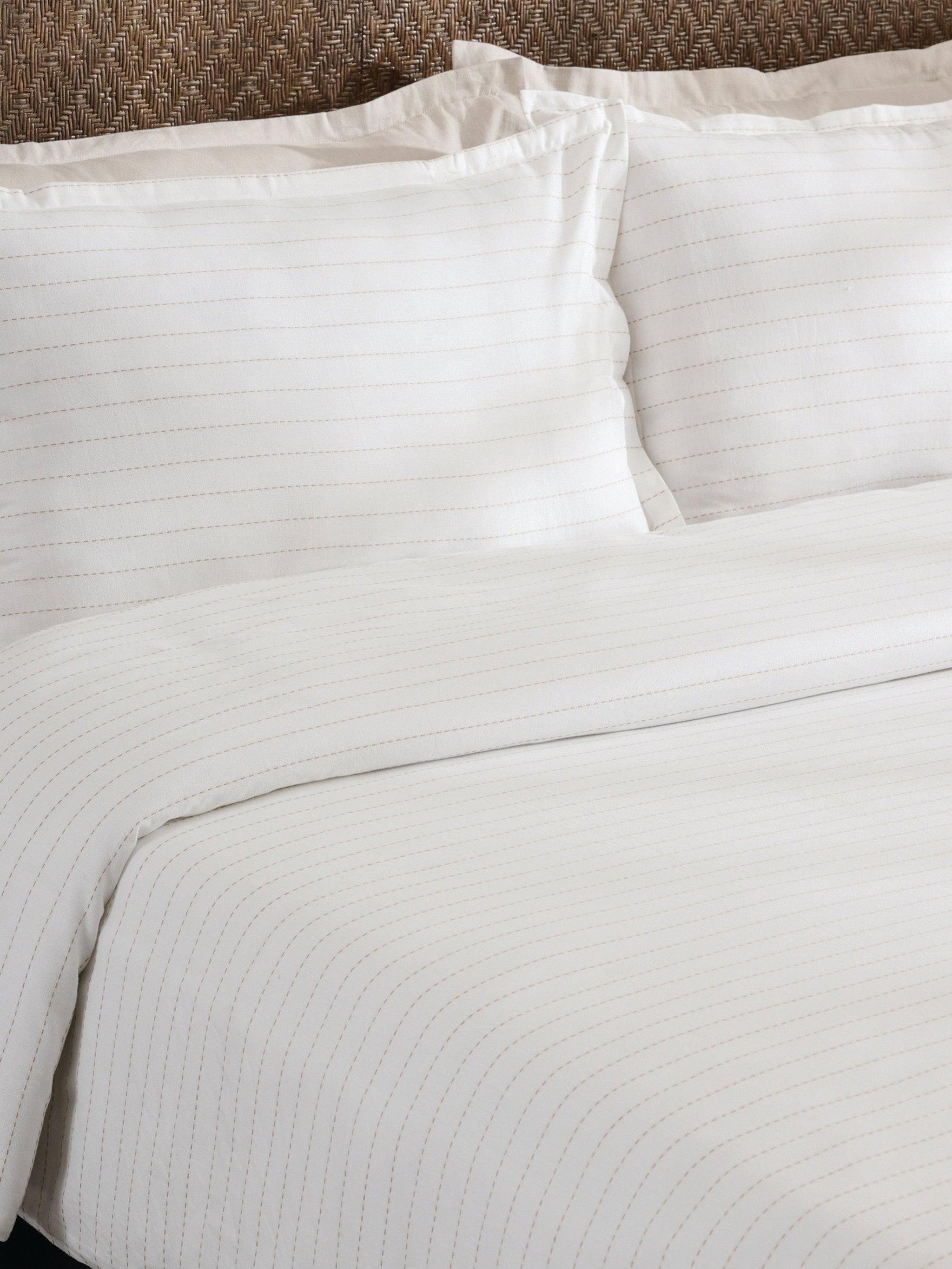 Antique Lace Birch | Cotton Bamboo | Jacquard | Bed Set