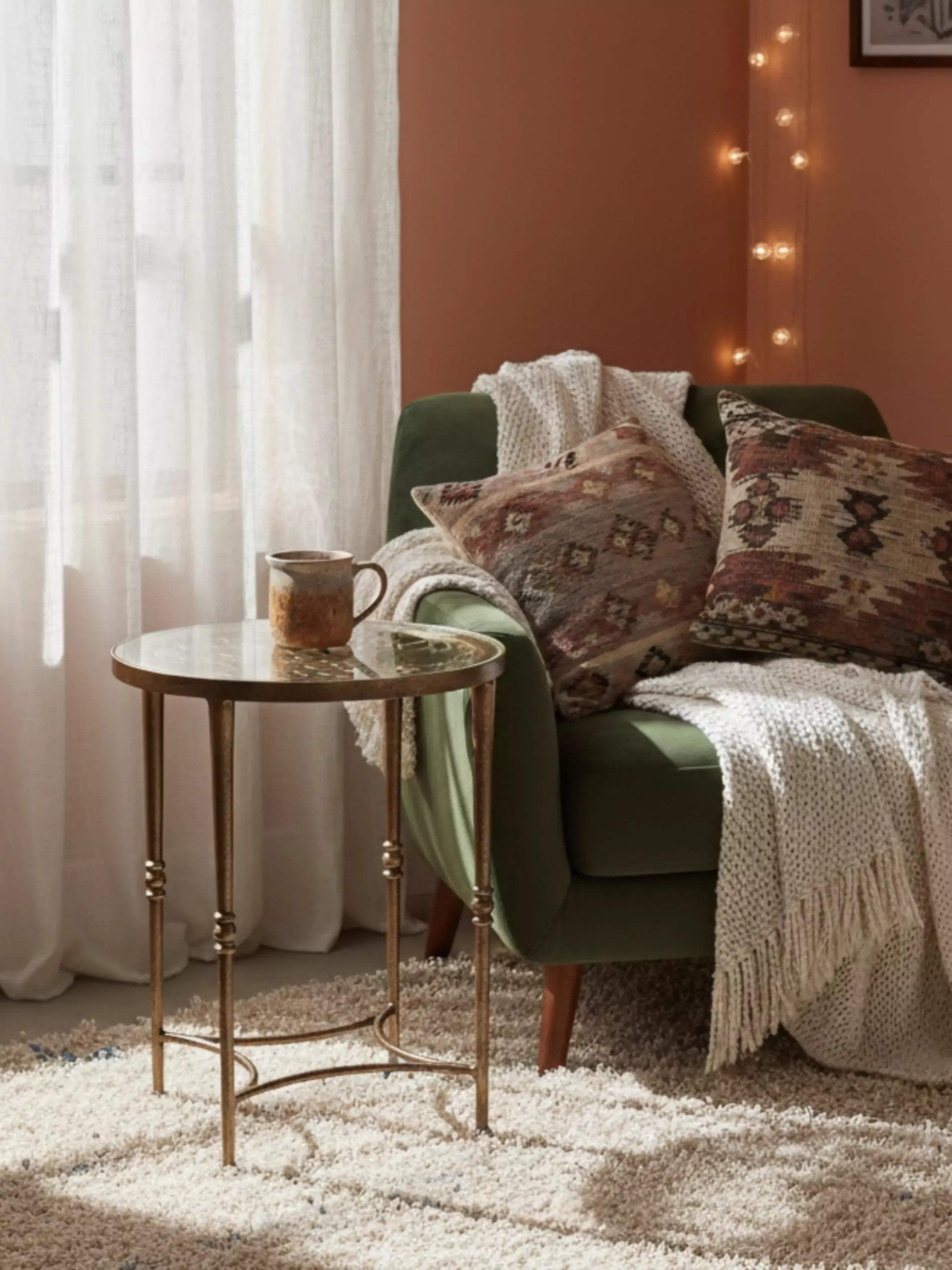 arabesque-side-table_1_dw.jpg
