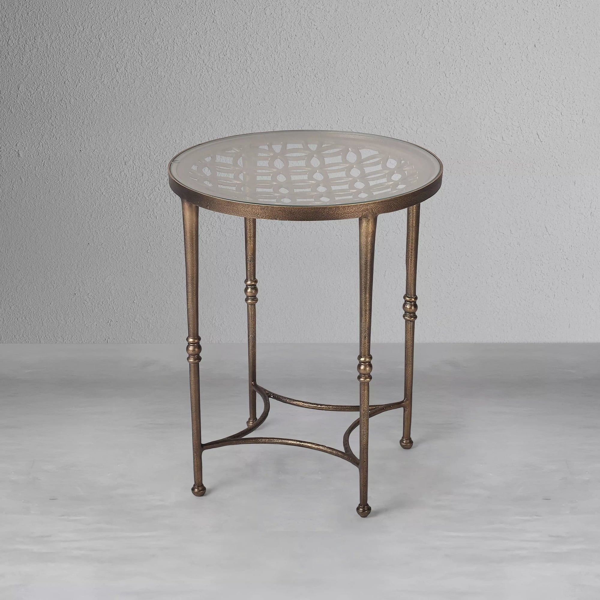 arabesque-side-table_4_dw.jpg