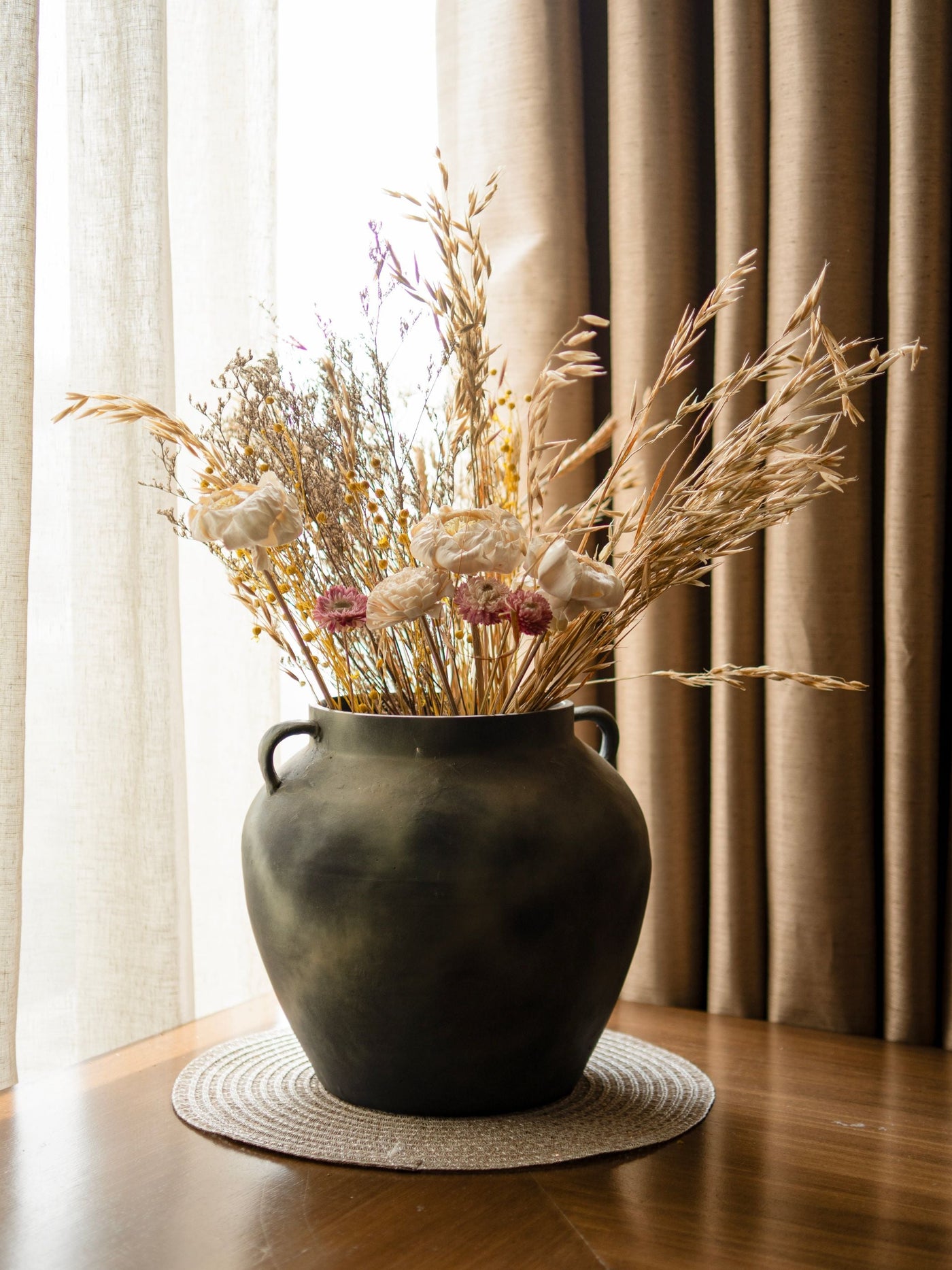 Antique Grace Vase with bunch