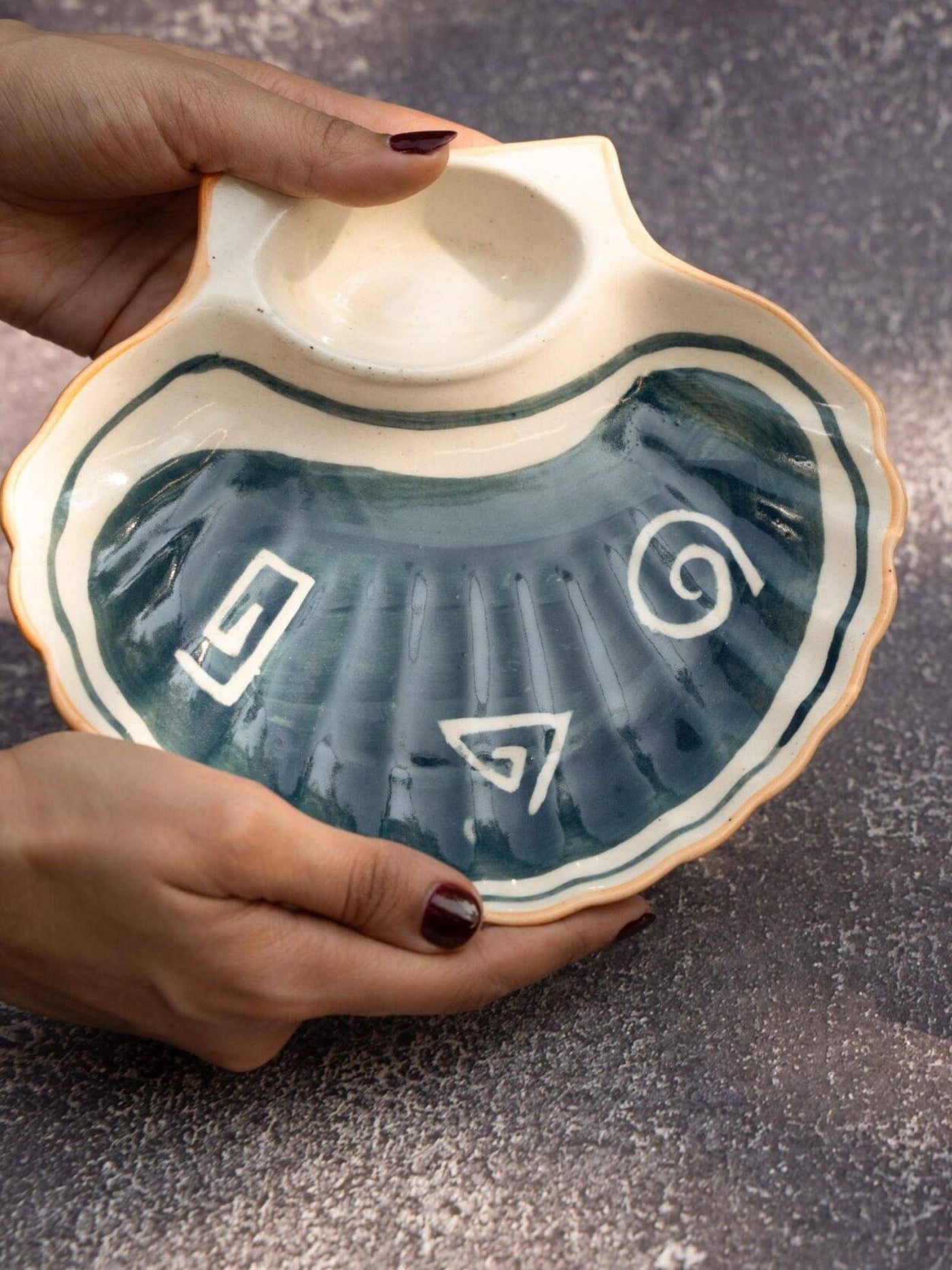 Coastal shell platter