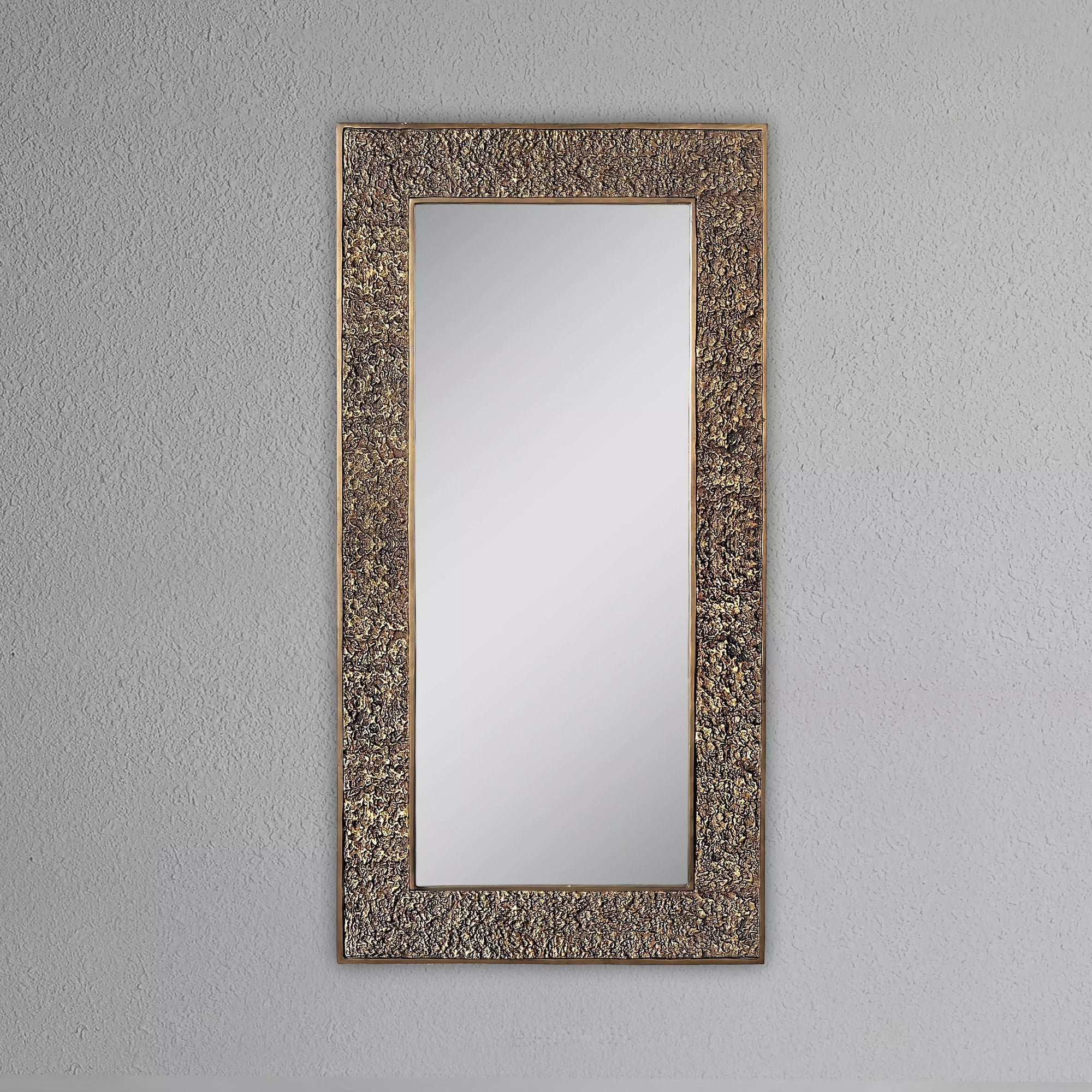 aurelian-mirror_2_dw.jpg