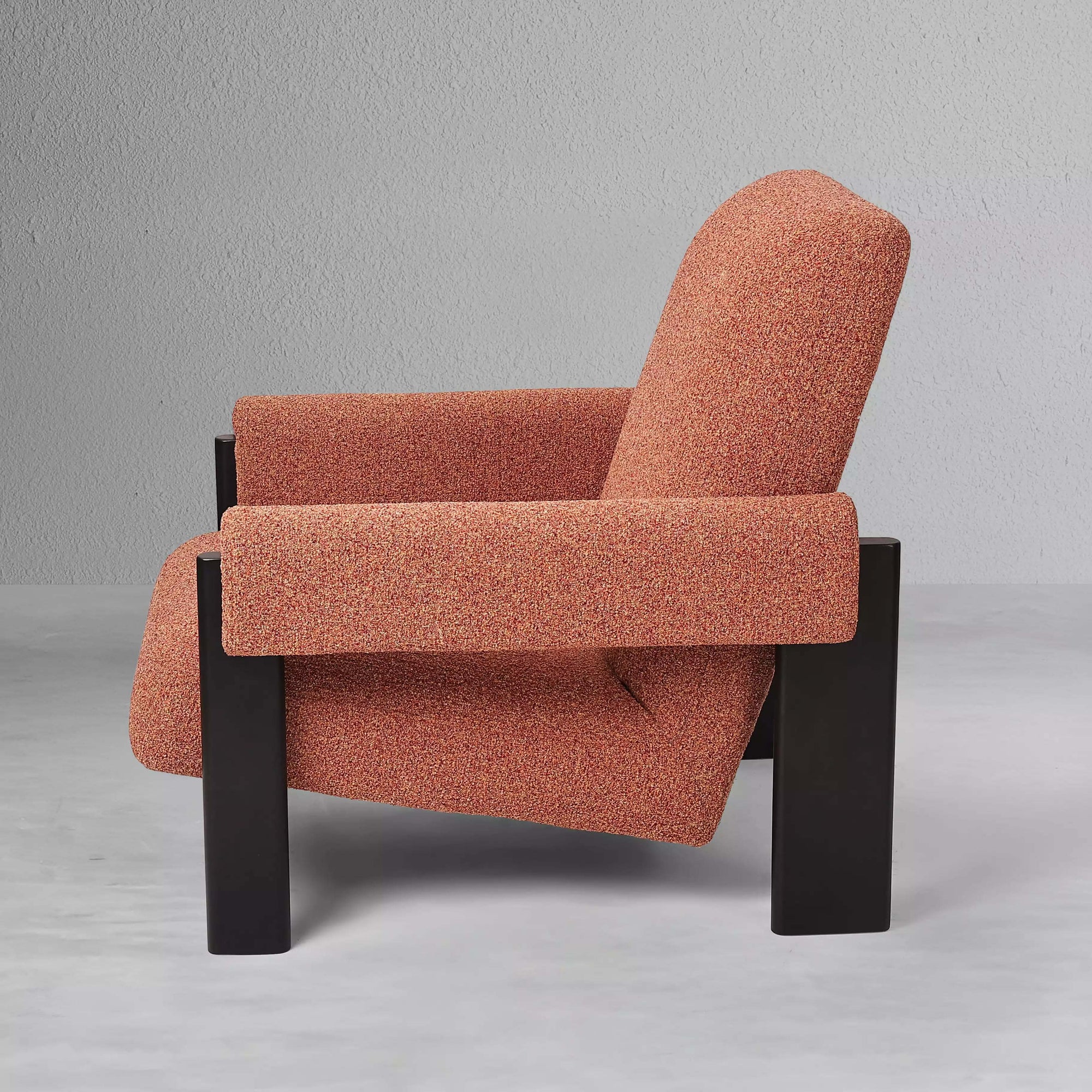 autumn-hearth-lounge-chair_5_dw.jpg