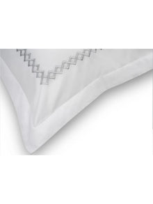 100% Cotton Bedsheet - Cubes