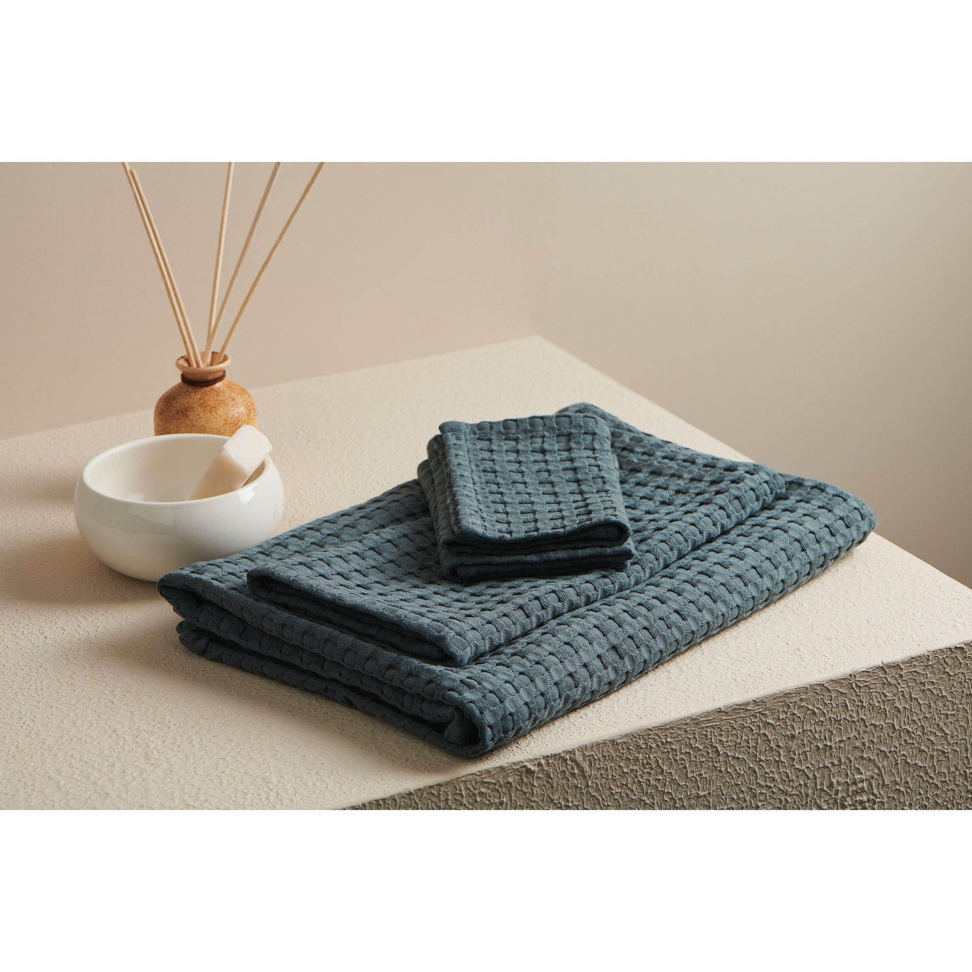 Beehive Cotton Bamboo Waffle Towels Set