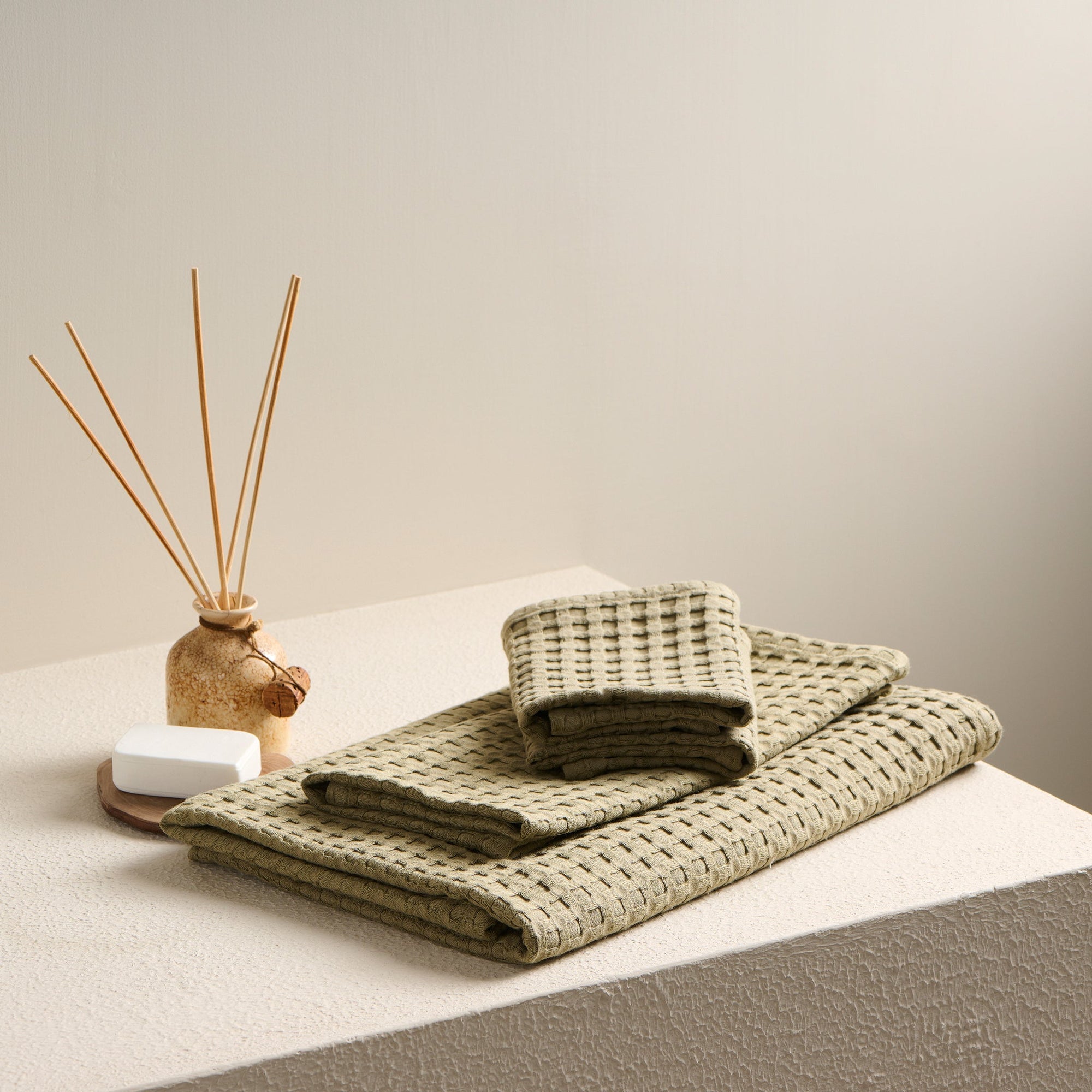 Beehive Cotton Bamboo Waffle Towels Set