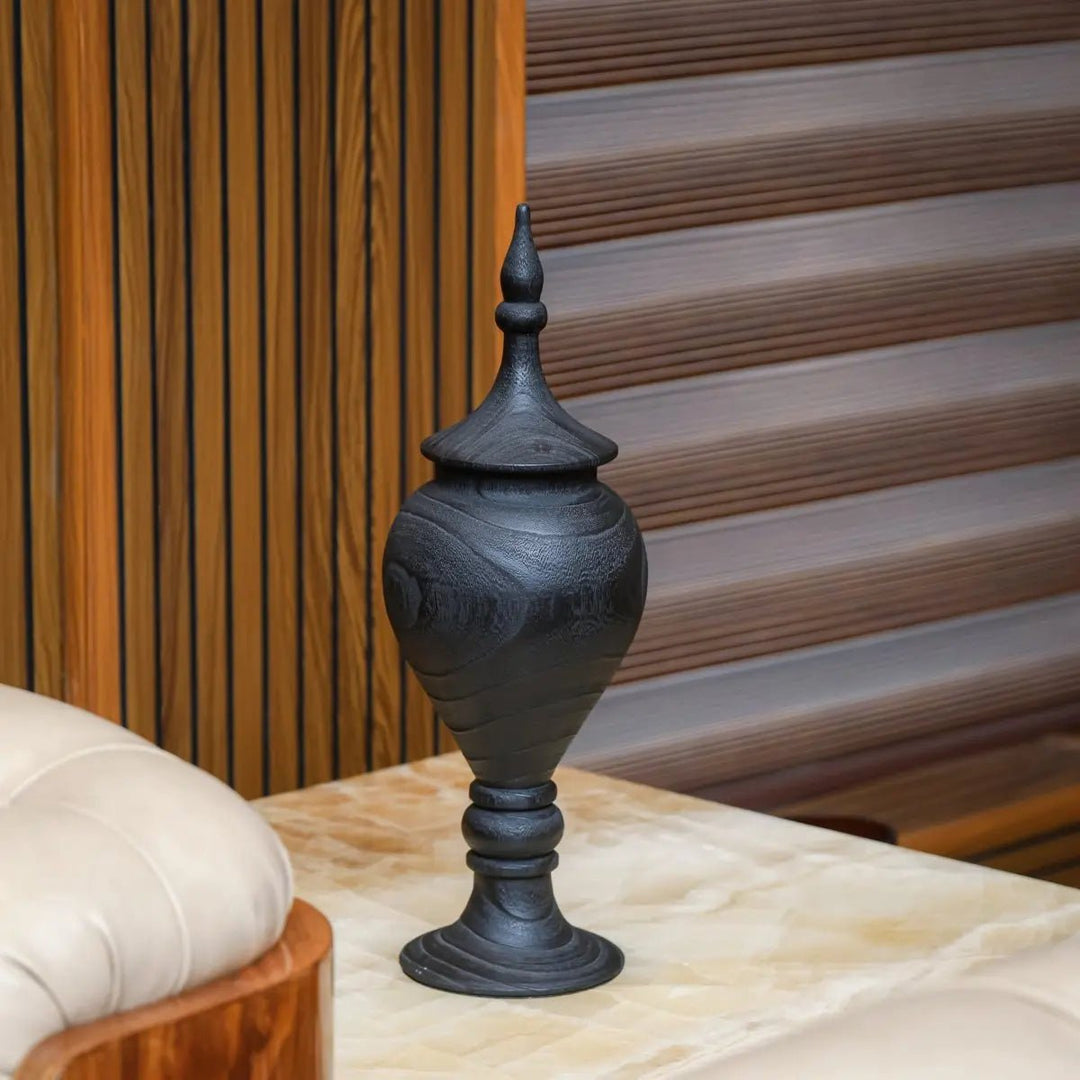 Buckingham Vase With Lid - Short