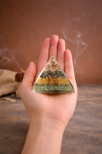 Money & Abundance Magnet Healing Pyramid