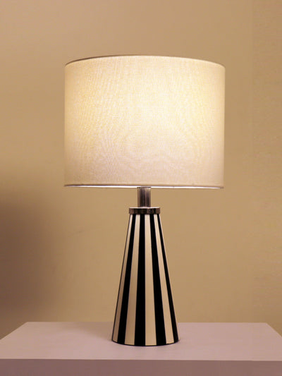 Cleo Resin Table Lamp