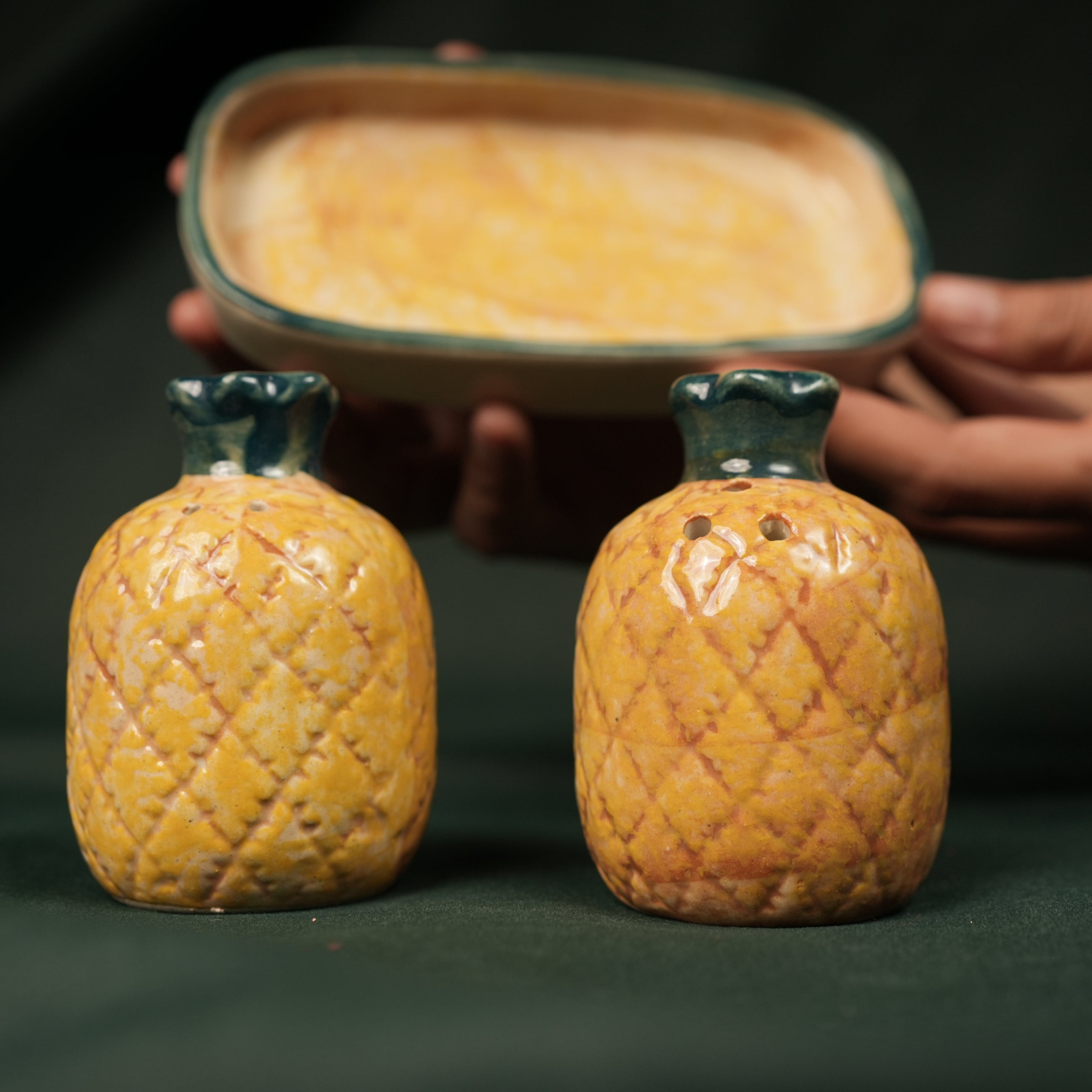 Pomegranate Delight Shaker Set