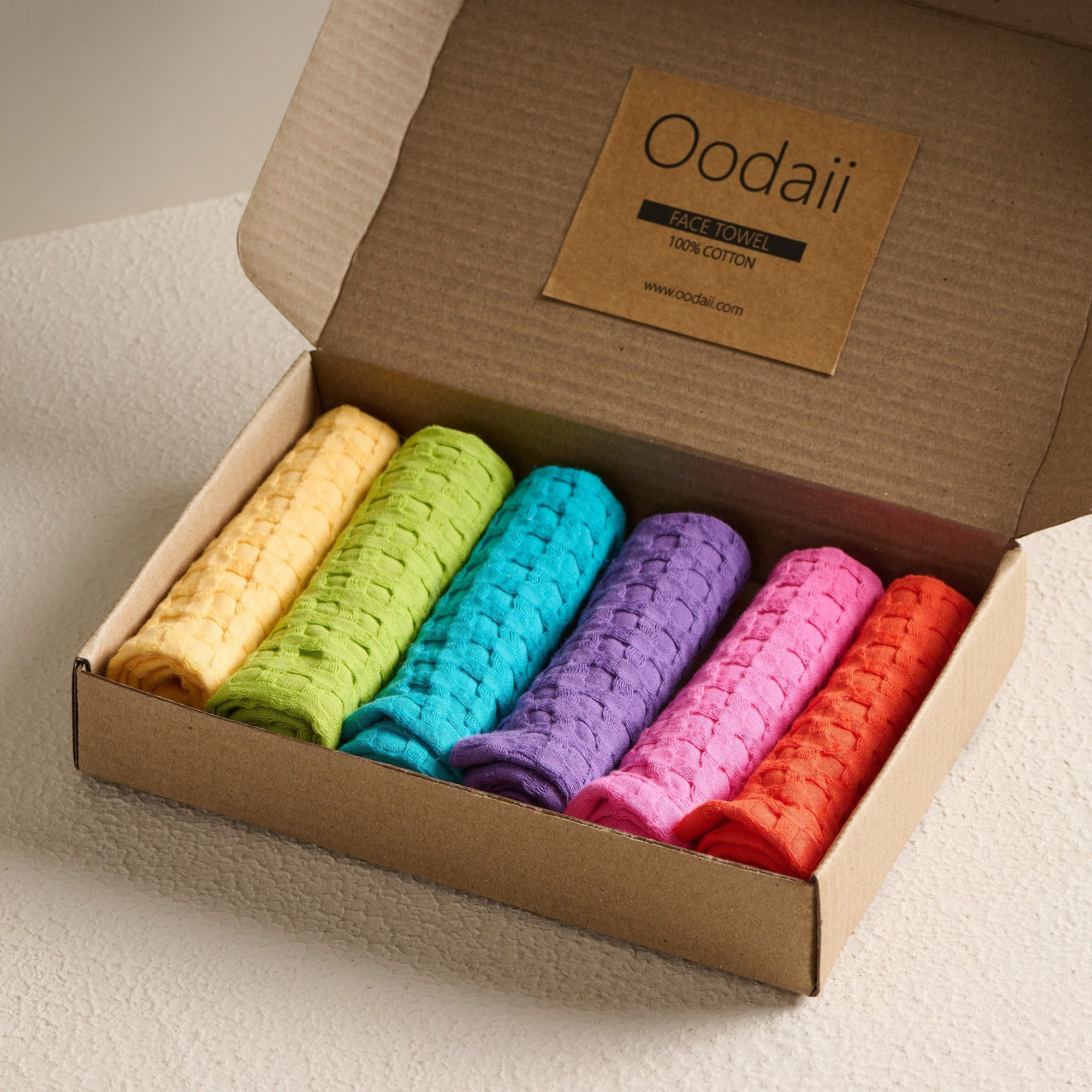 COLOUR CONFETTI | Gift Box