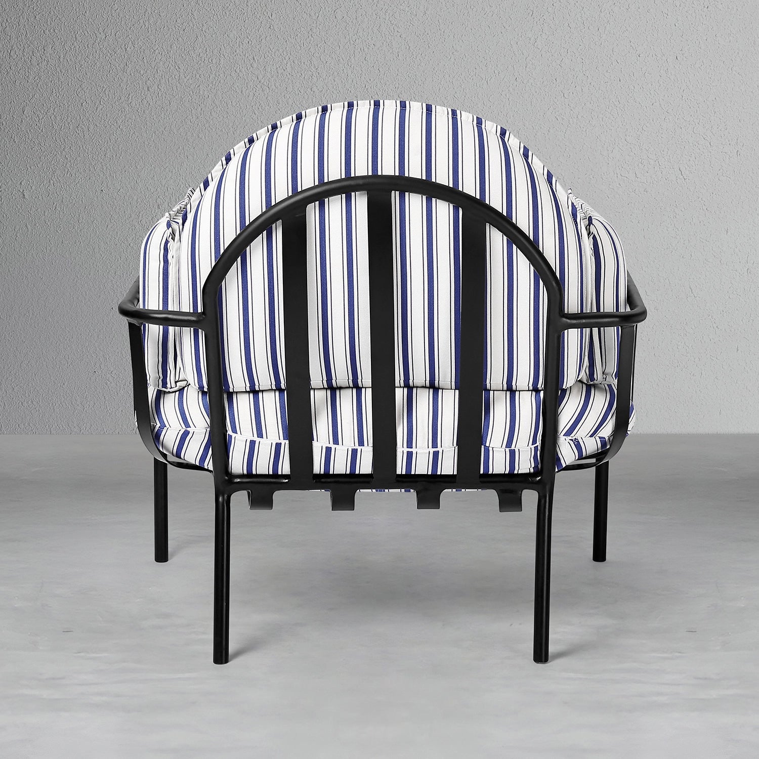 como-outdoor-lounge-chair_9_dw.jpg