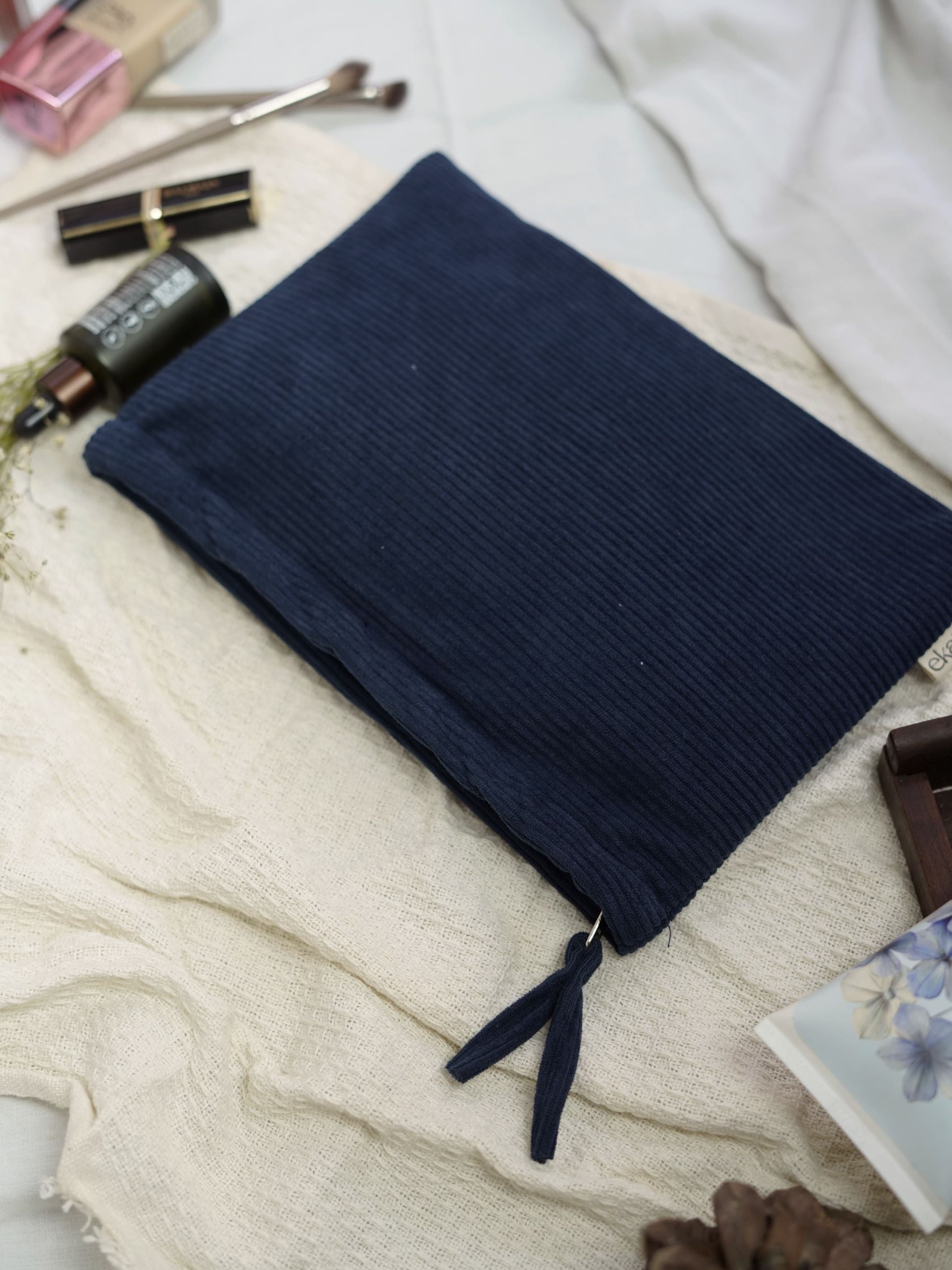 Courdroy Pouch Large  - Vincent Blue