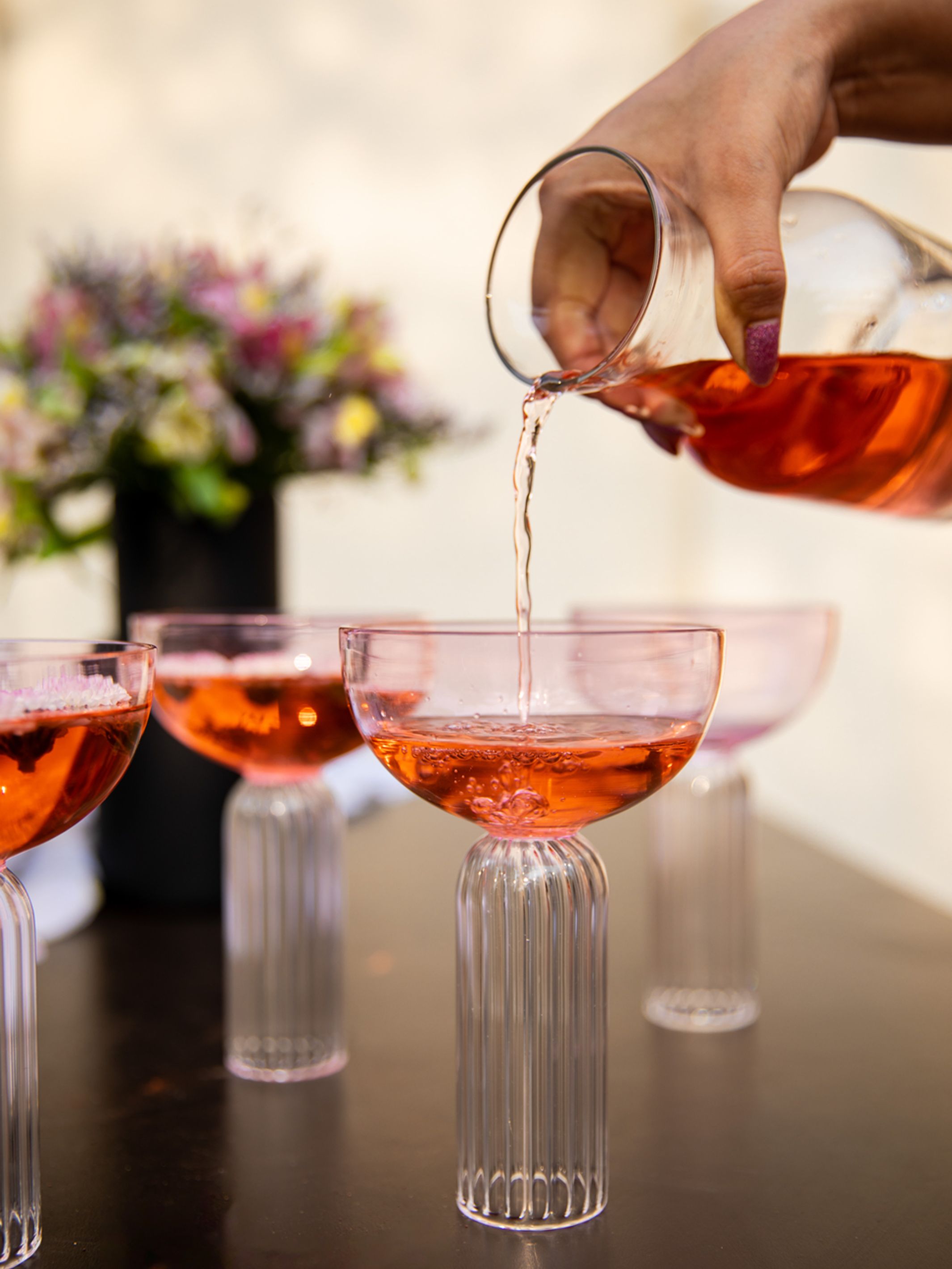 Dd Pink Stem Glass Set Of 4 Gift Box