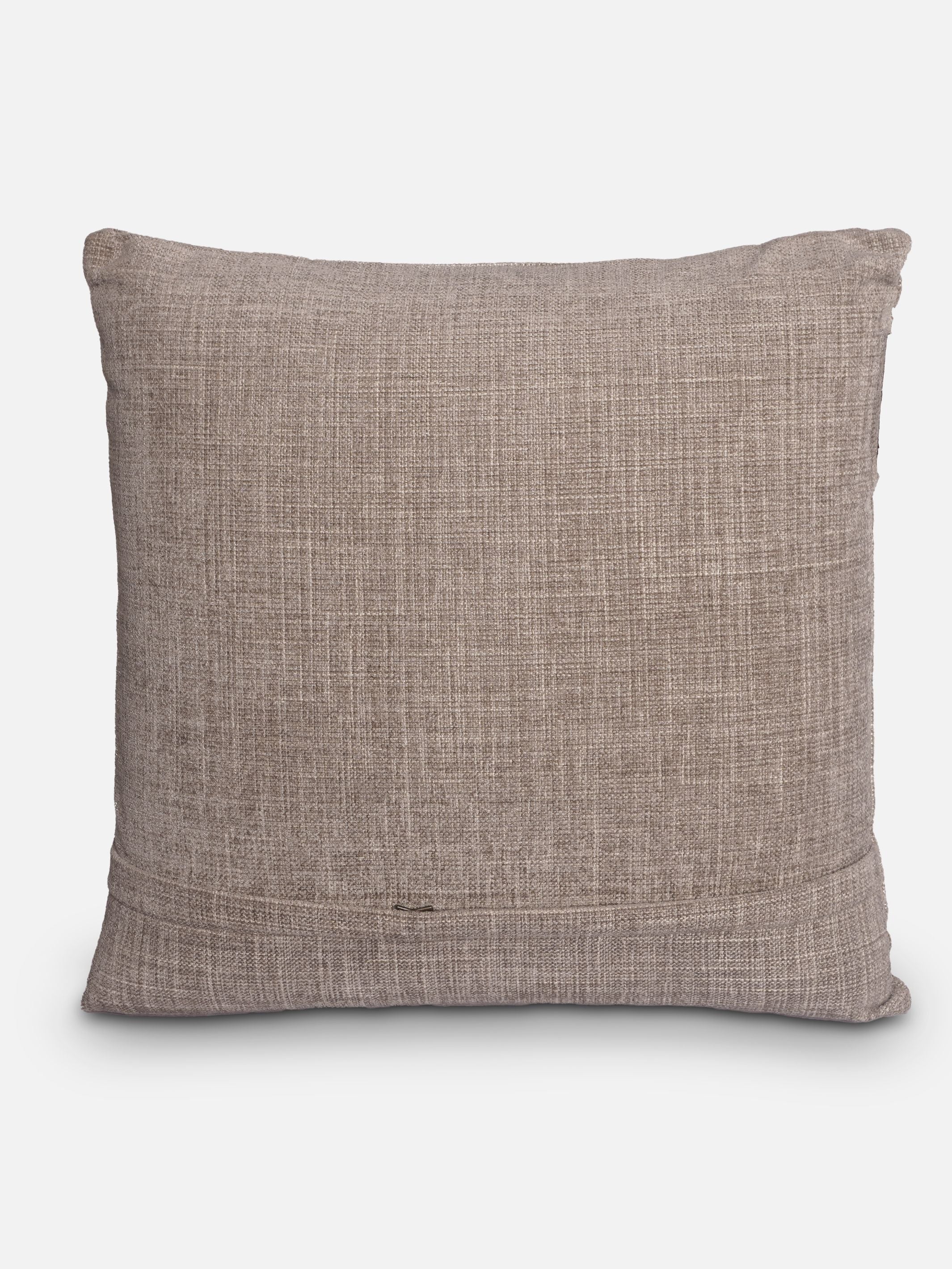 The Buckle Cushion
