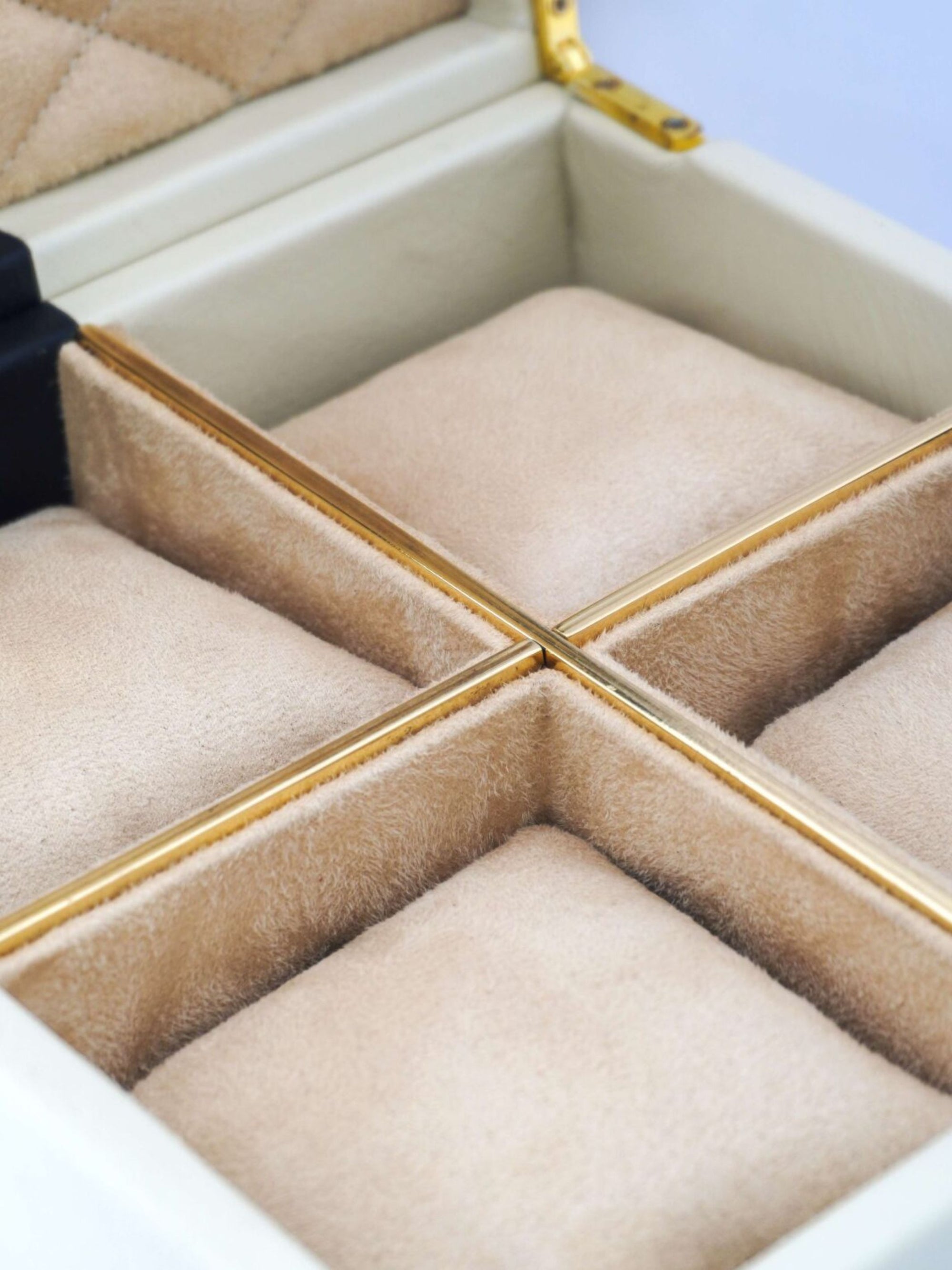 The Yin Yang Box