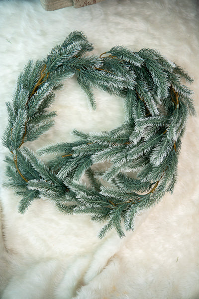 Pine Christmas Streamer