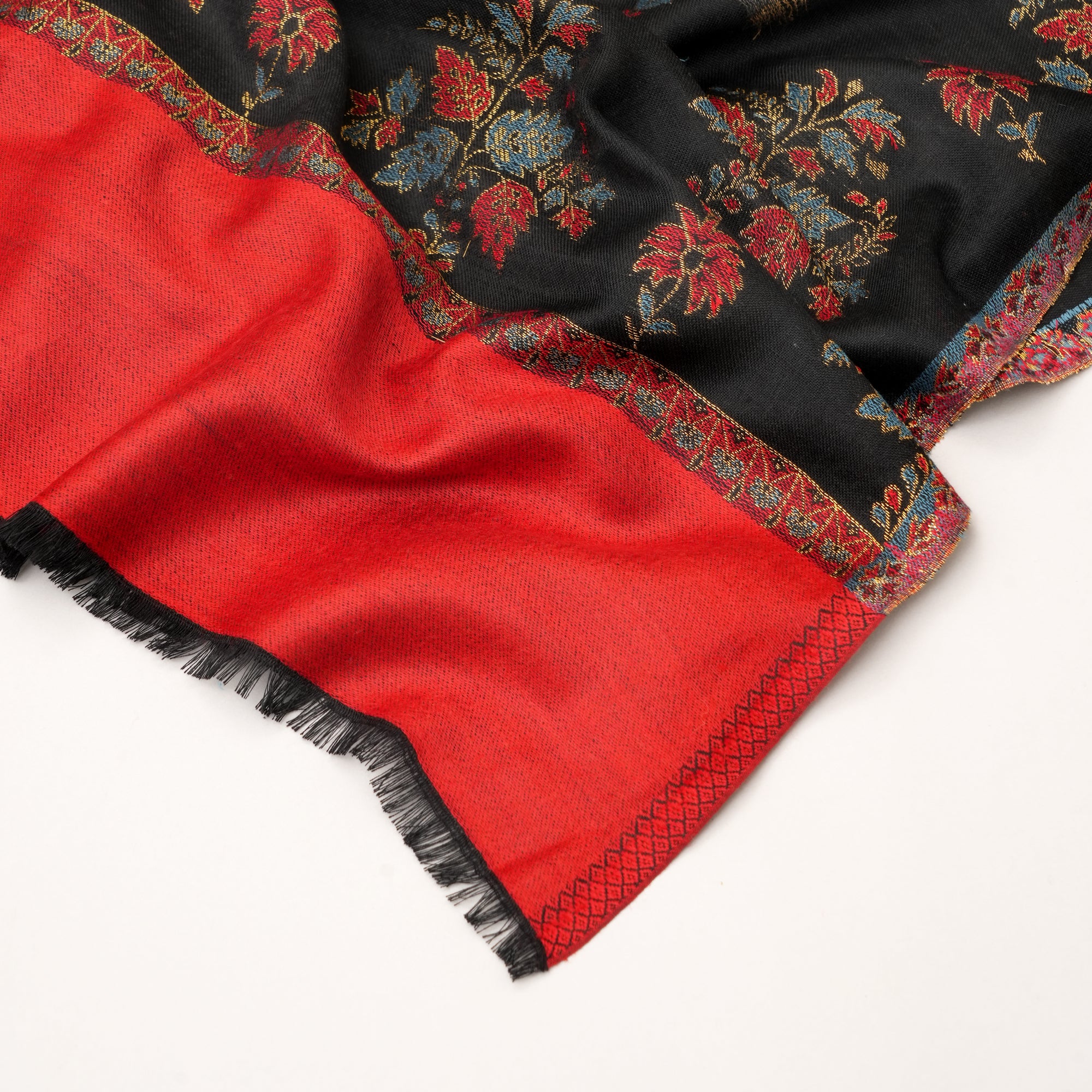 The Nishat Garden Zari Stole