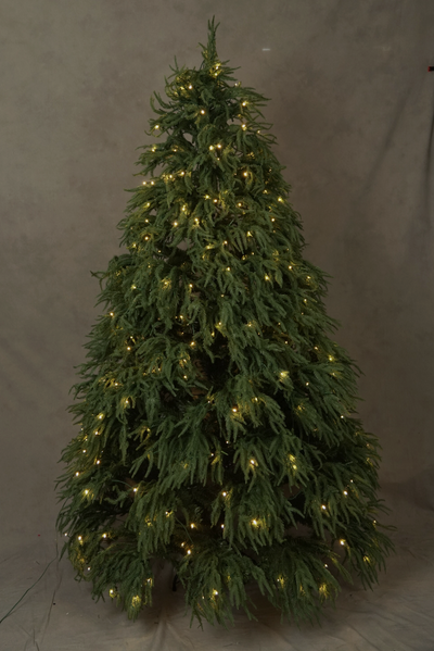 Ultra-Realistic PE Christmas Tree with Warm Lights- 4