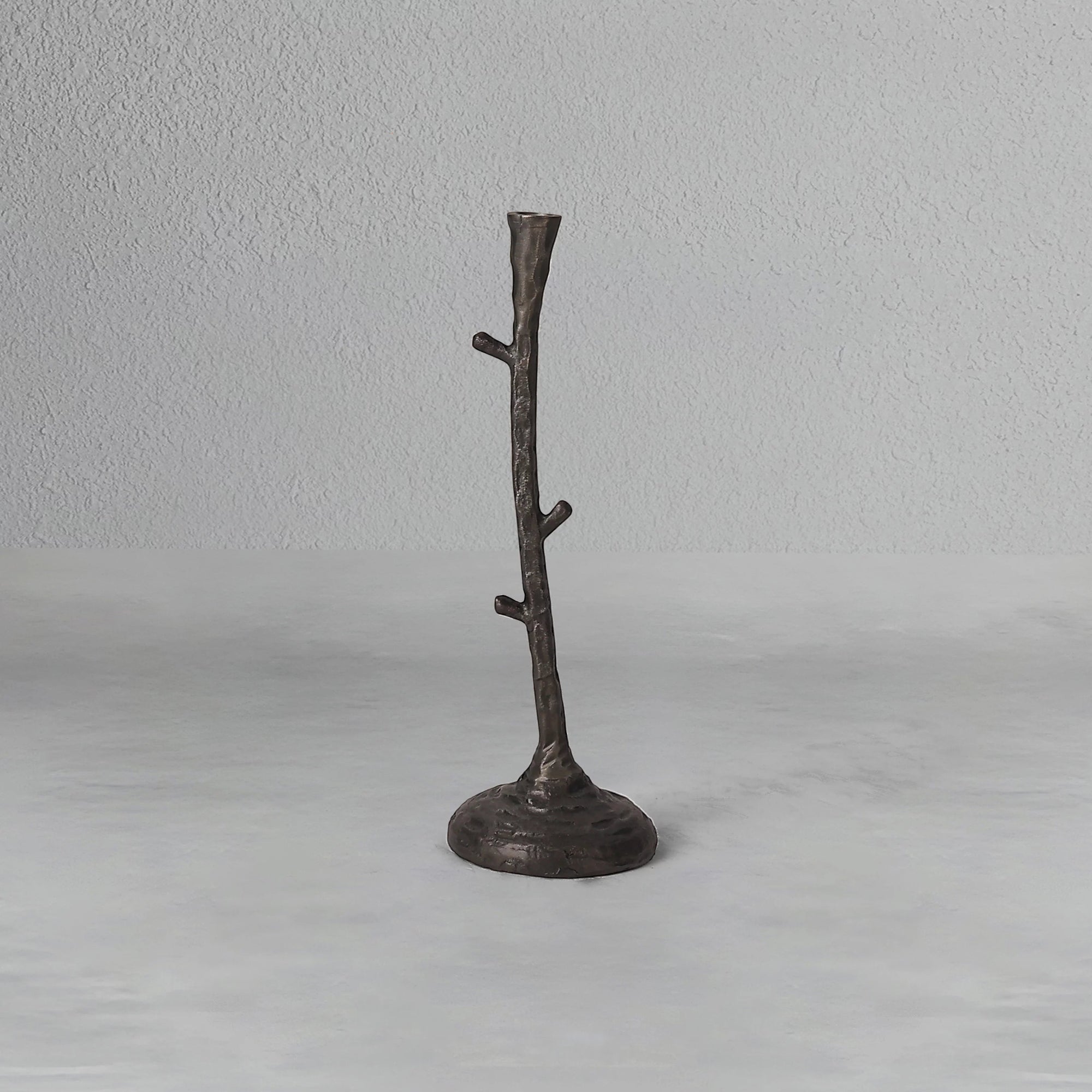 elderwood-candle-stand_2_dw.jpg
