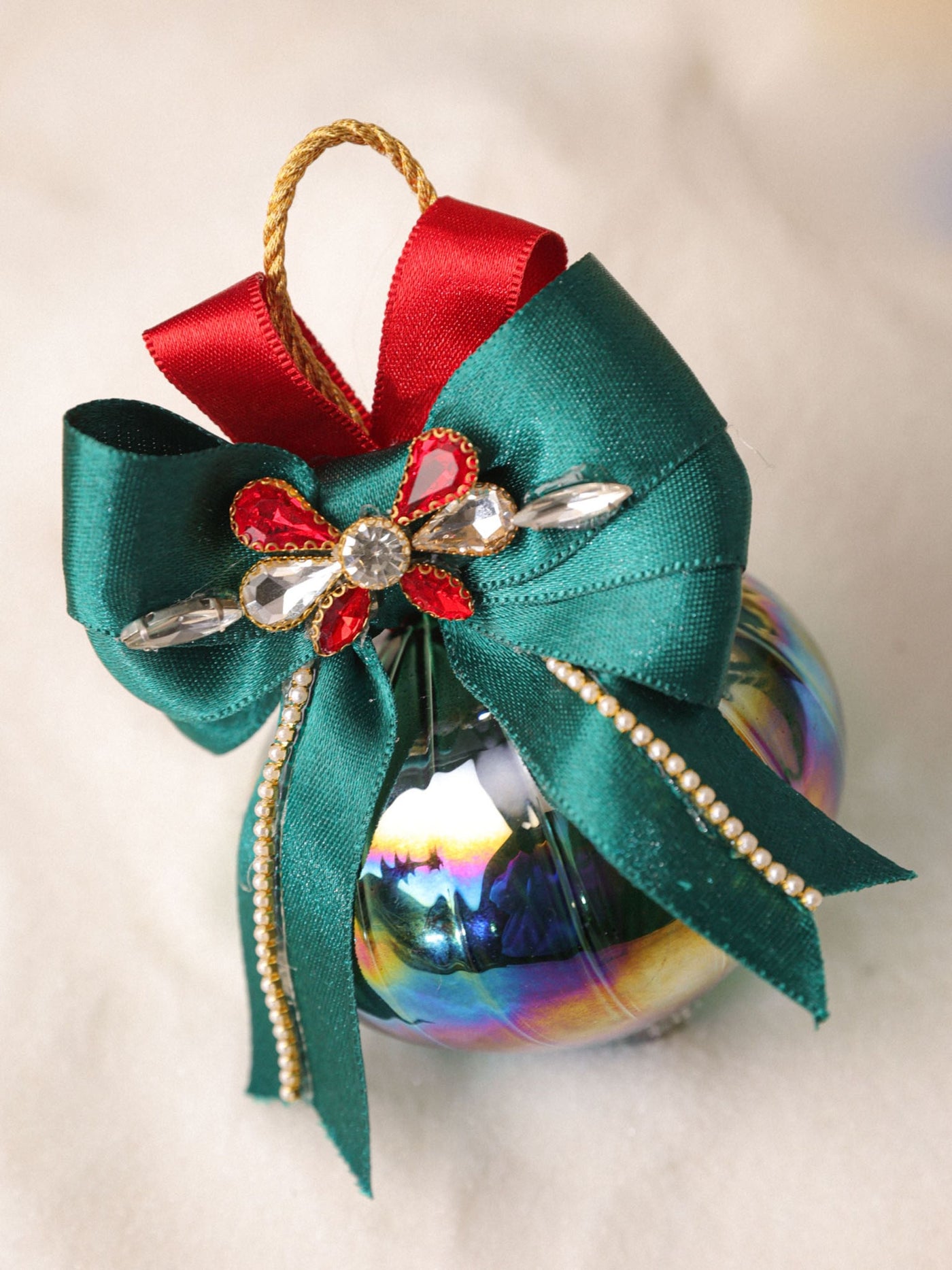 Emerald Beauty - Handcrafted Glass Bauble