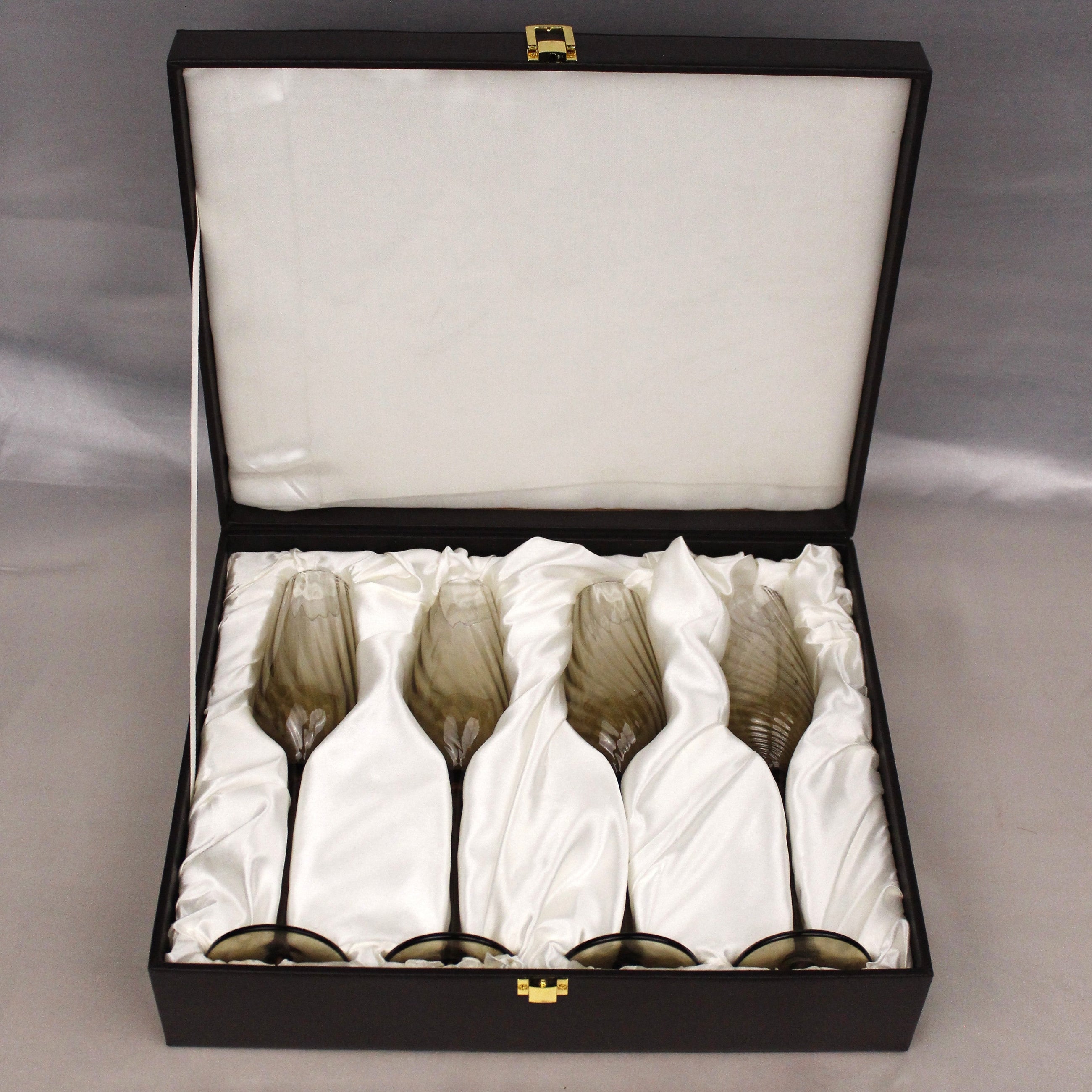 Emerald Set Of 4 Champagne Flutes with Gift Box