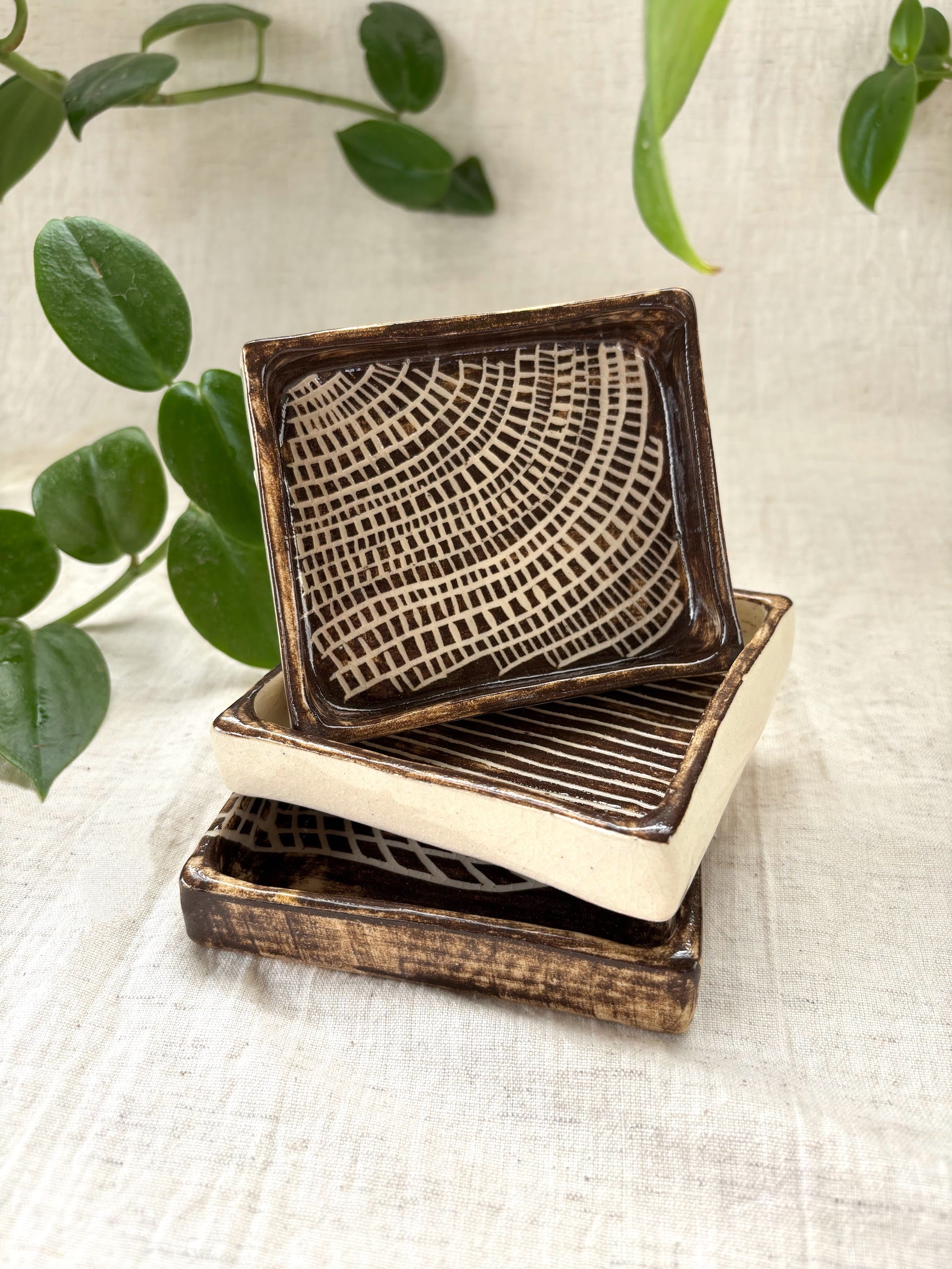 Linear Stories Mini Tray- Set of 3