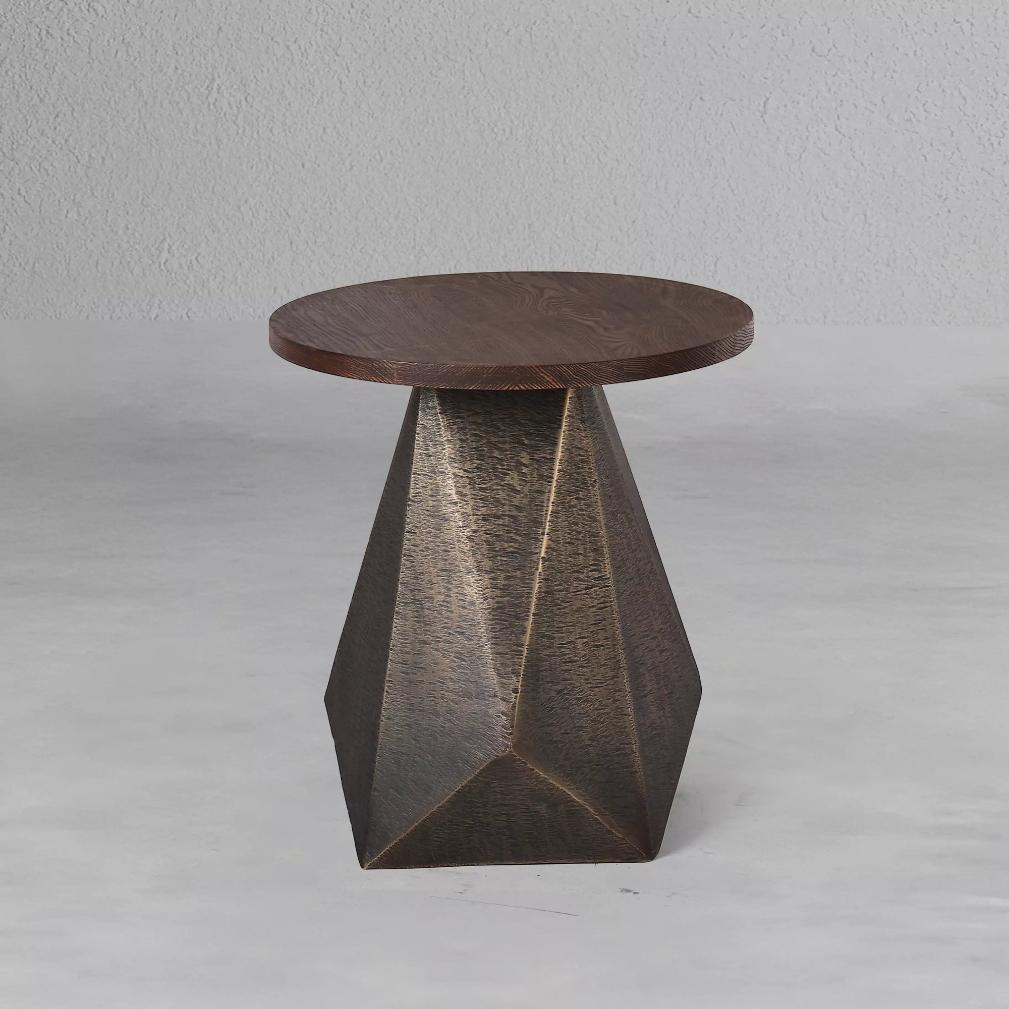 facet-side-table_2_dw.webp