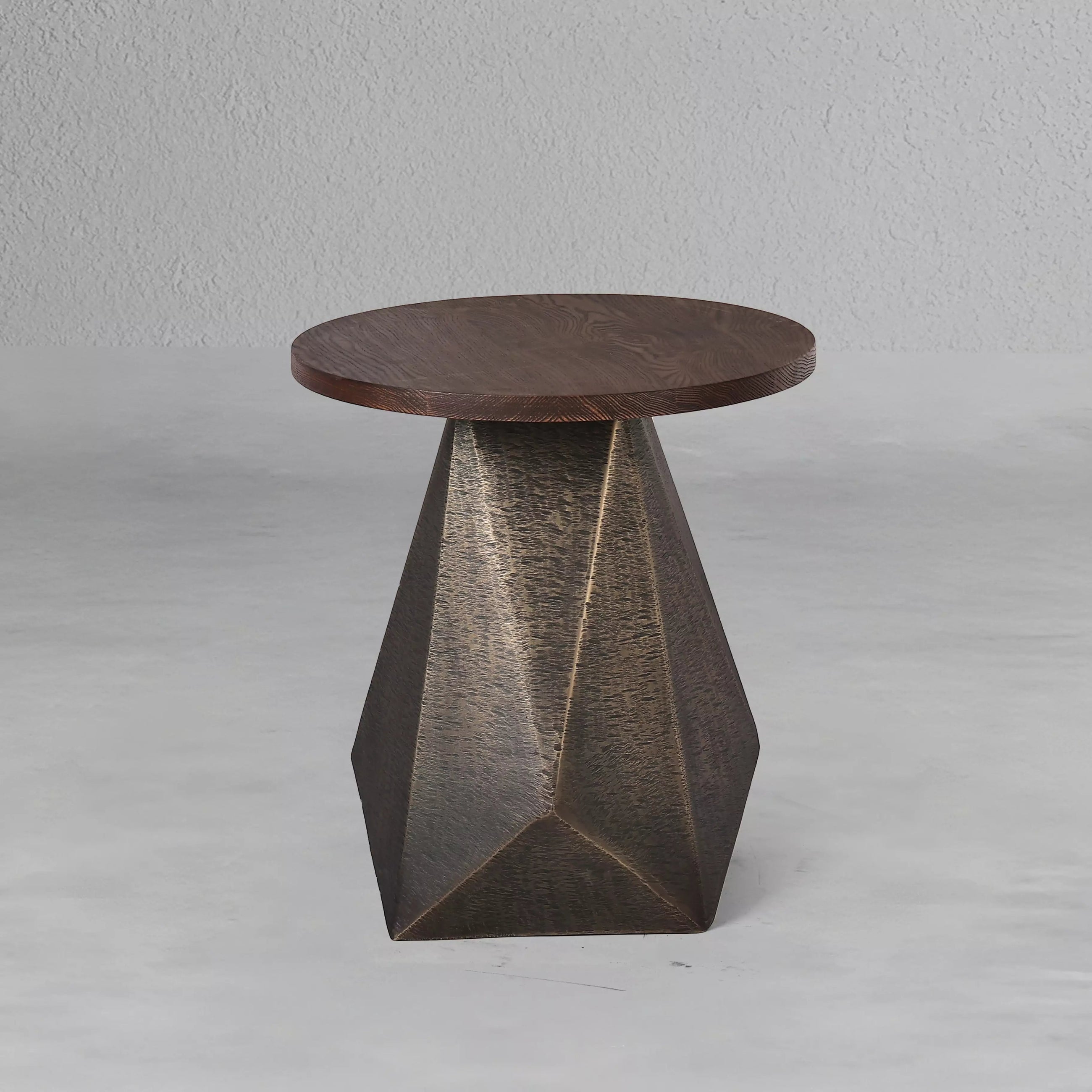 facet-side-table_2_dw.webp
