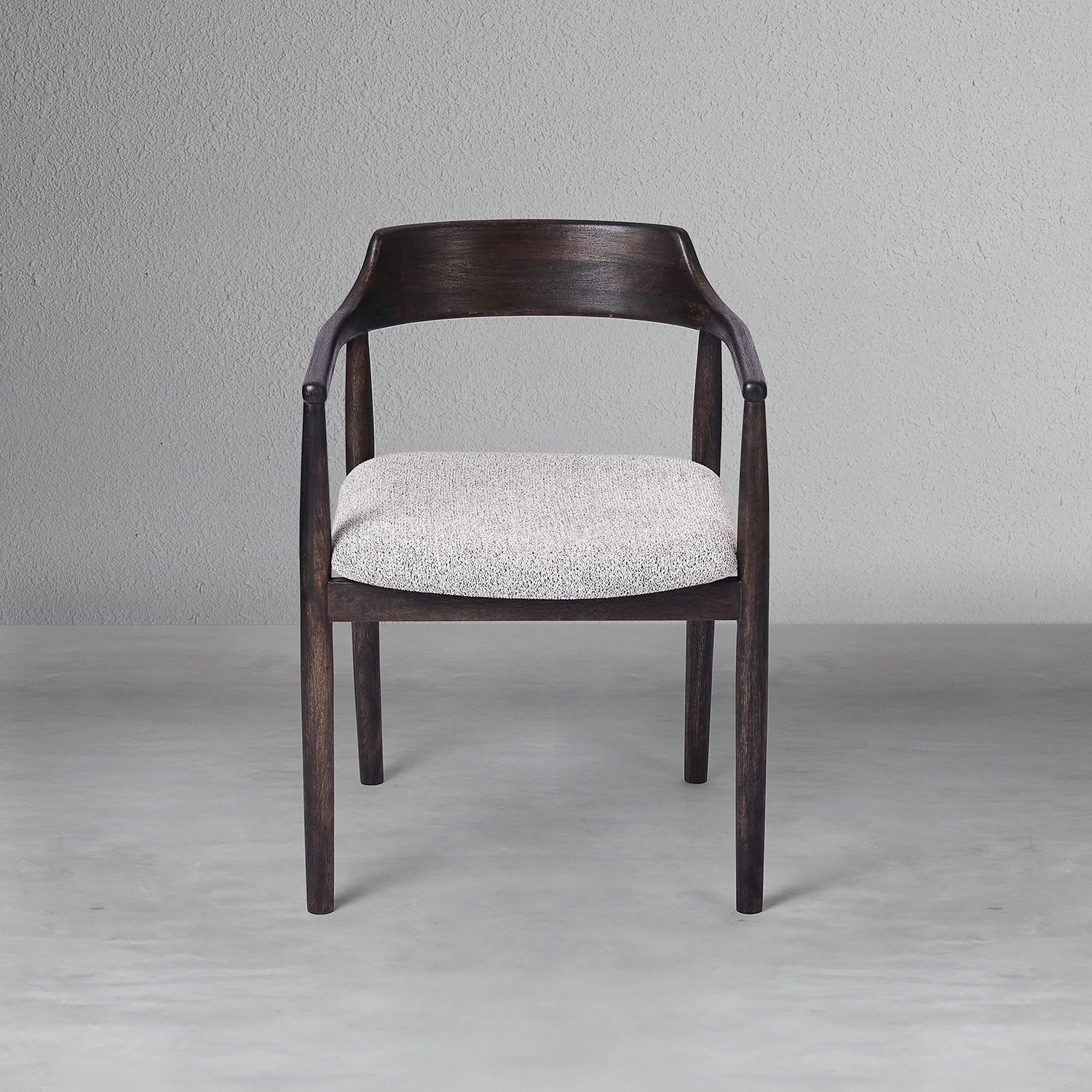 finch-chair_2_dw.webp