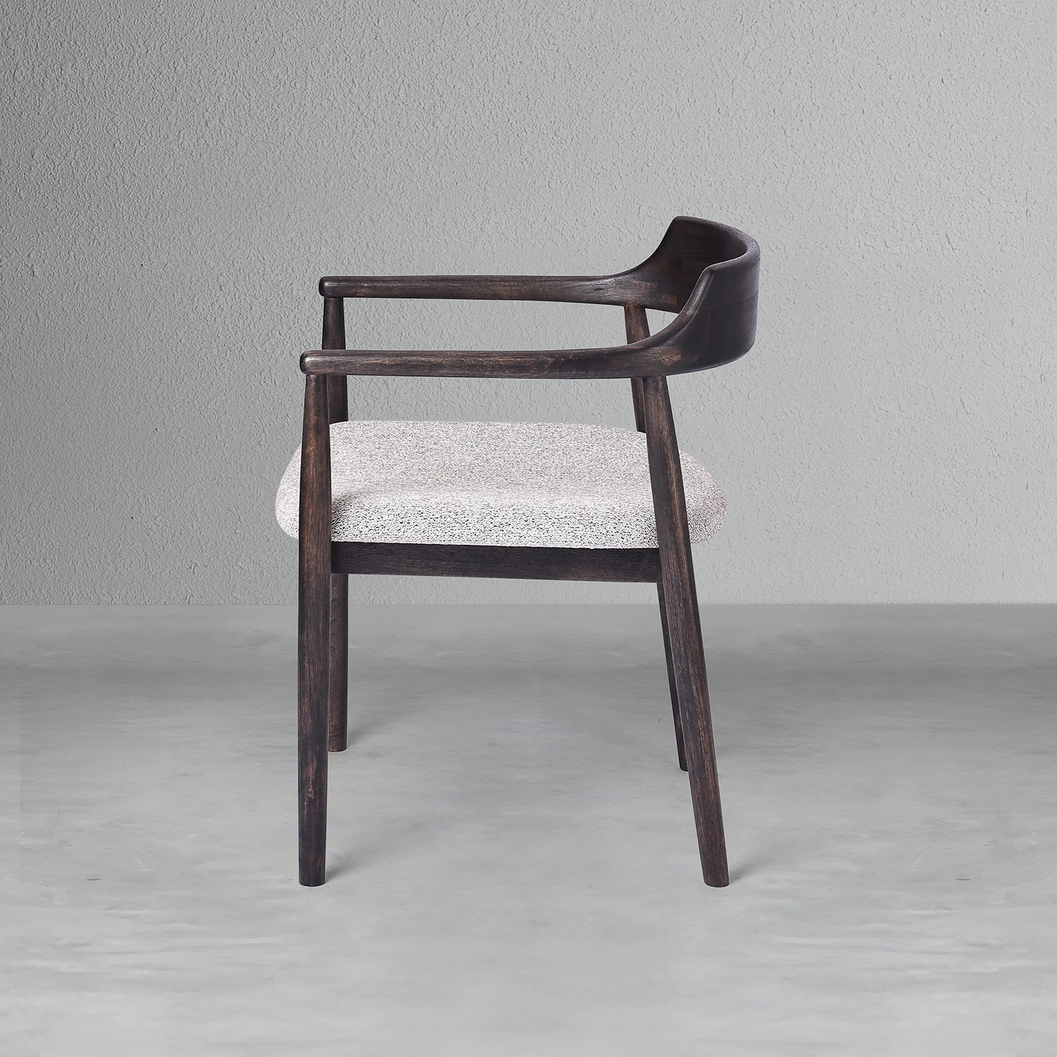 finch-chair_5_dw.webp