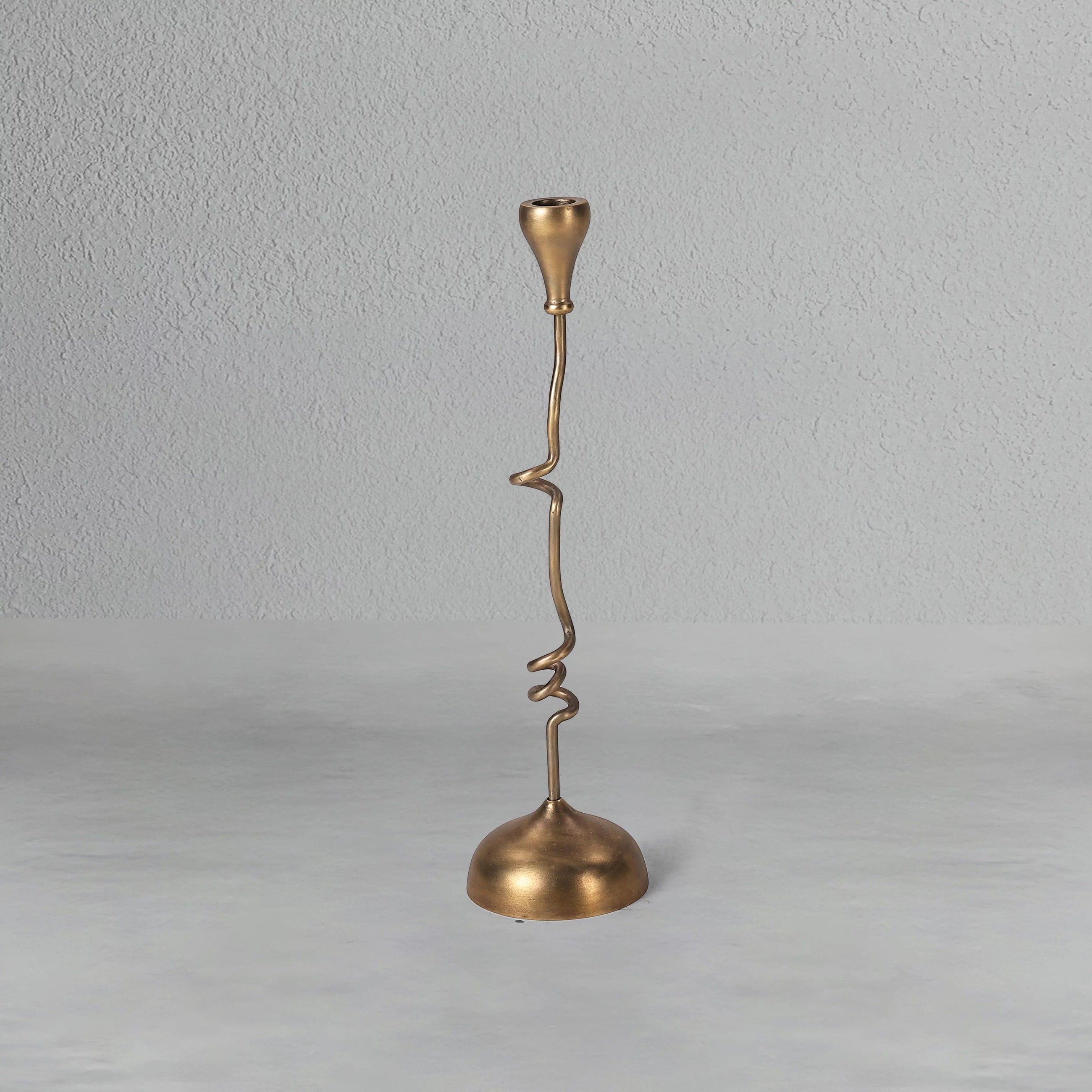 firefly-candle-stand-small_2_dw.webp