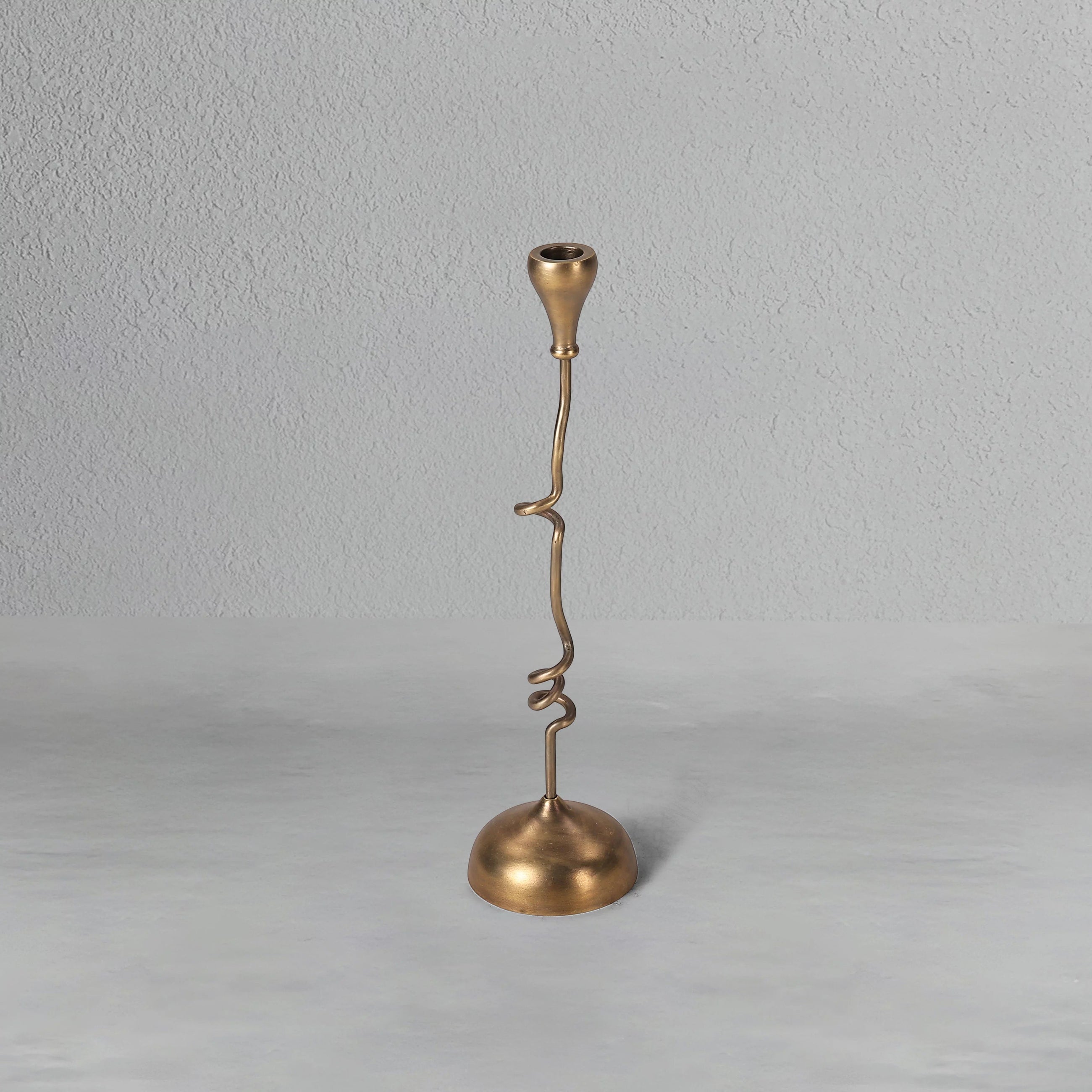 firefly-candle-stand-small_3_dw.webp