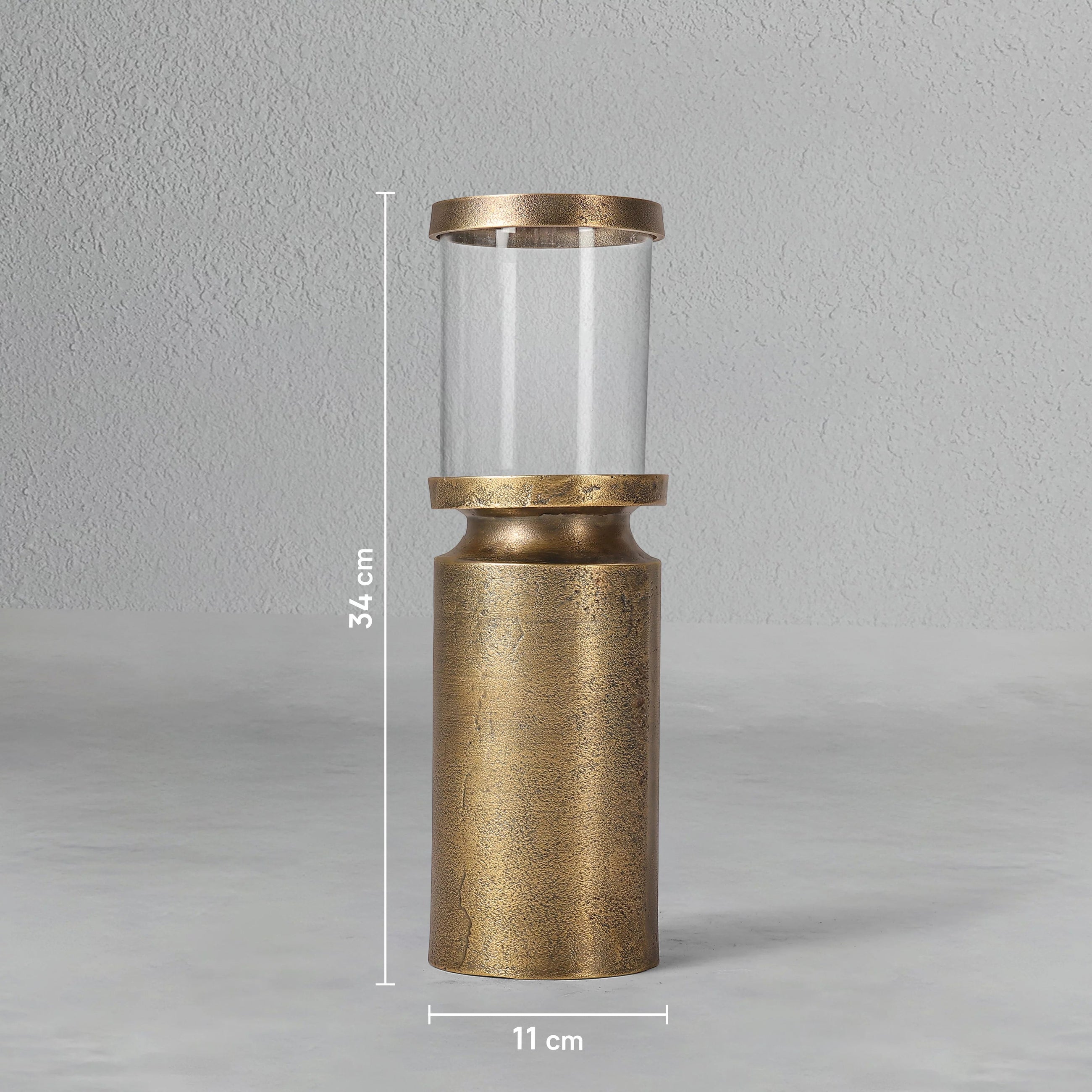 flicker-hurricane-lantern-large_6_dw.webp