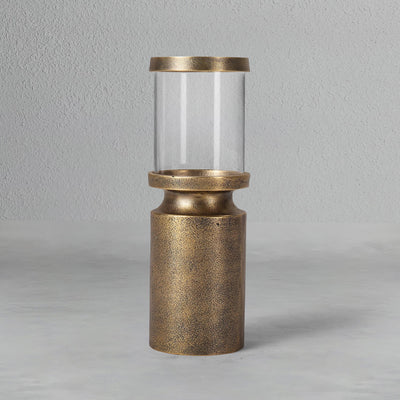 flicker-hurricane-lantern-medium_2_dw.webp