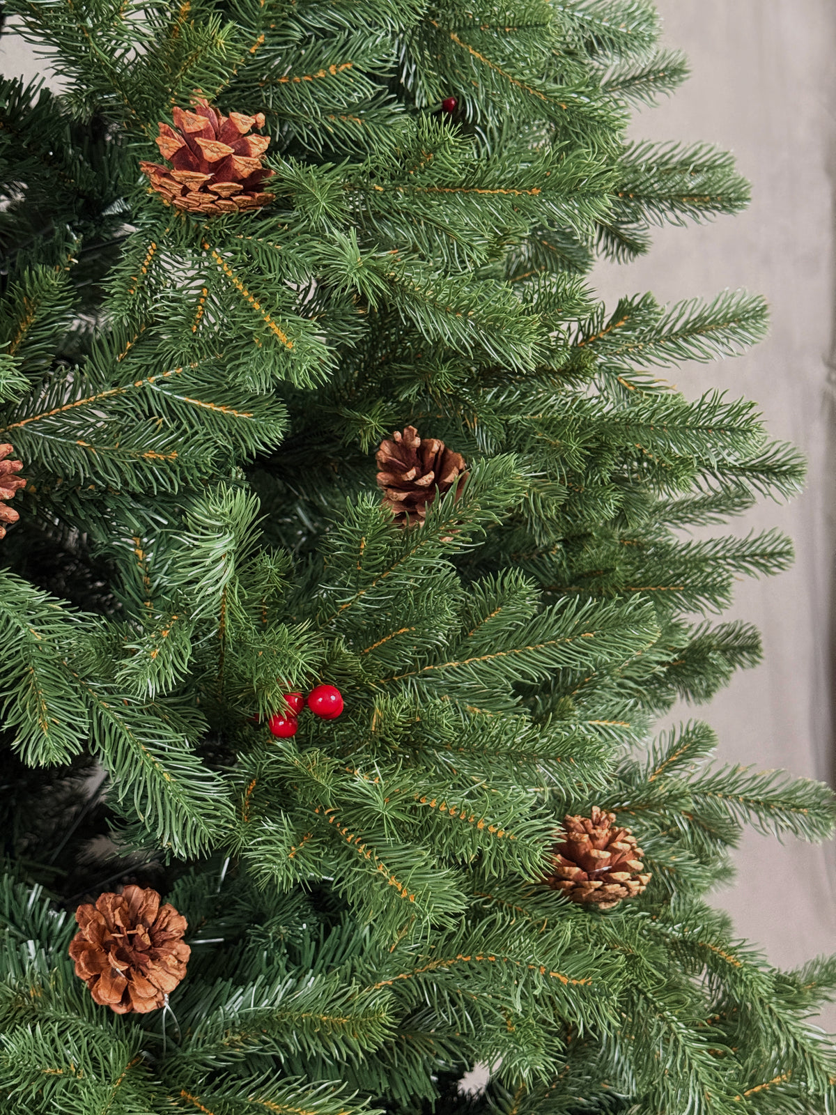 PE Pinecone & Berry Christmas Tree- 8