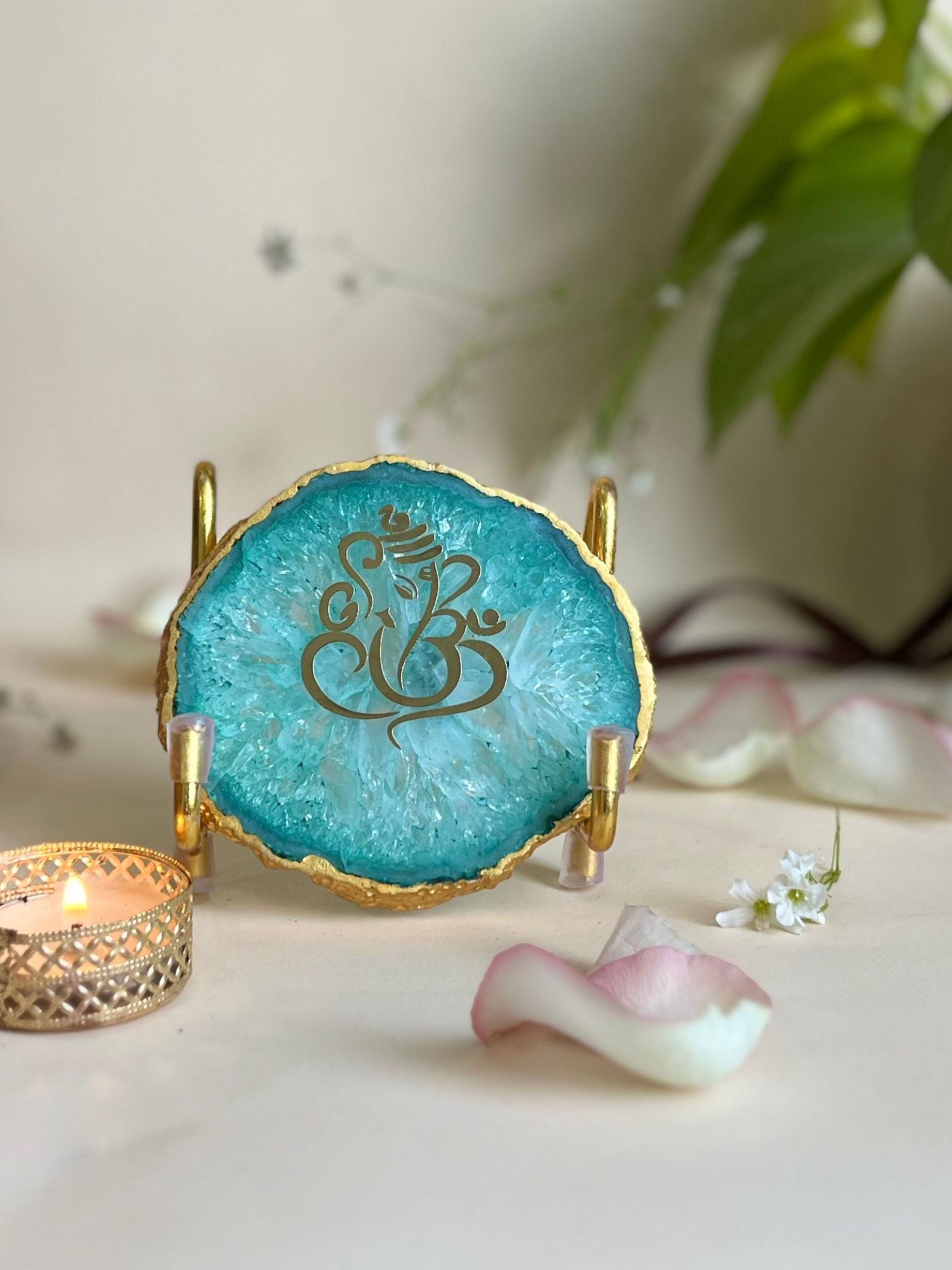 Ganesh Ji Metal Holder with Agate