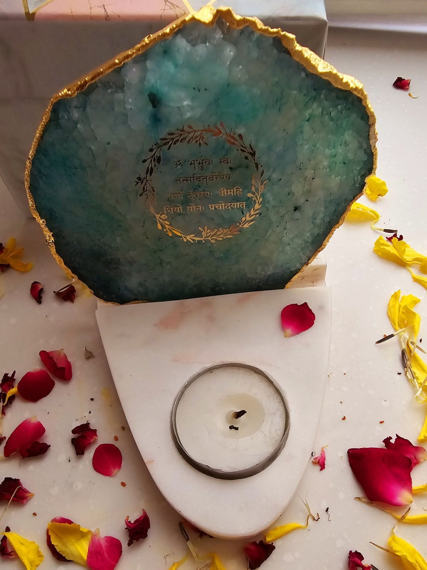 Gayatri Mantra Agate & Marble Base Tea Light Holder Green