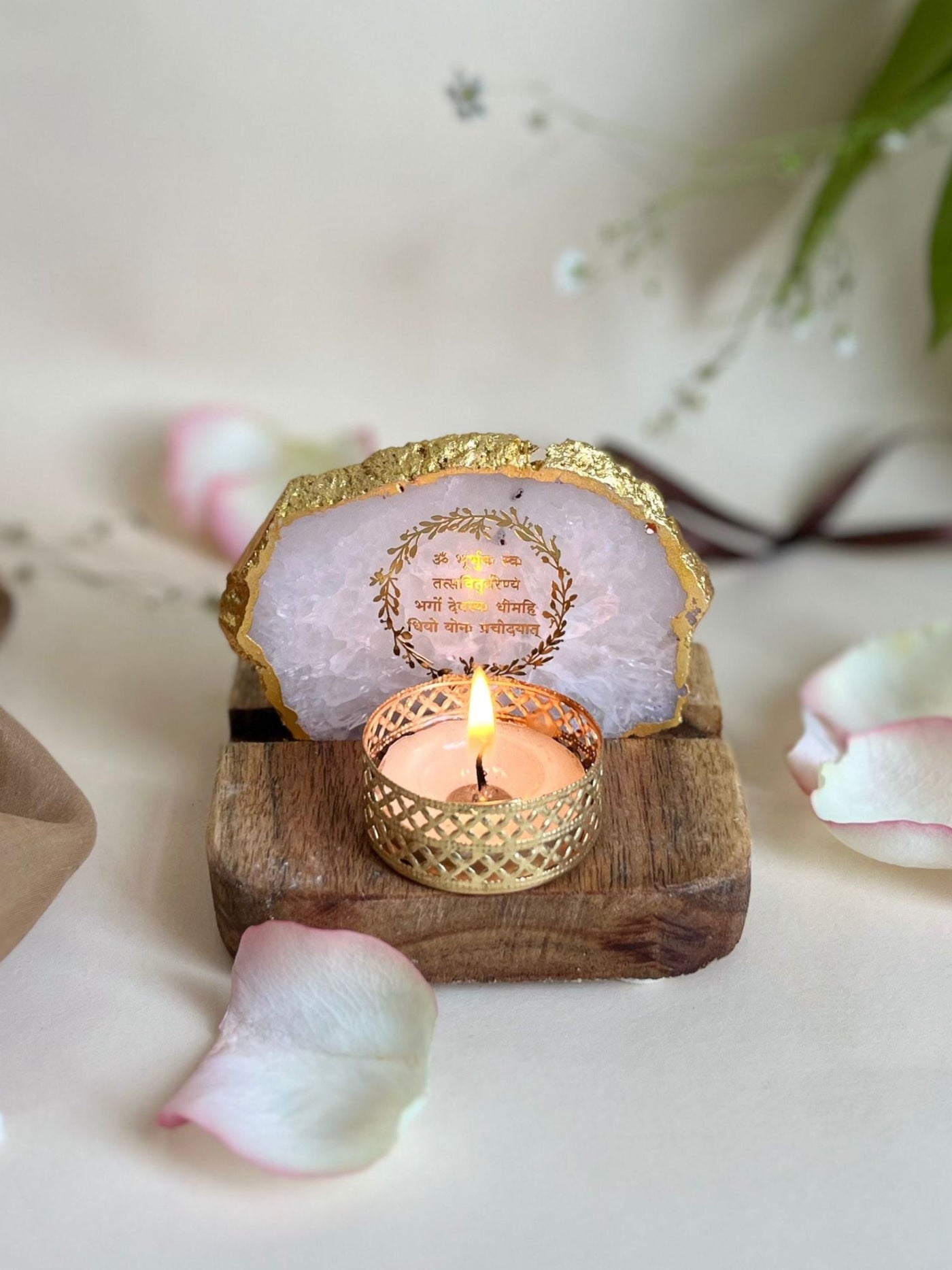 Gayatri Mantra Tea Light Holder White Agate with Wood