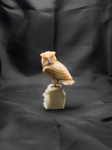 Gemstone Bird Idol