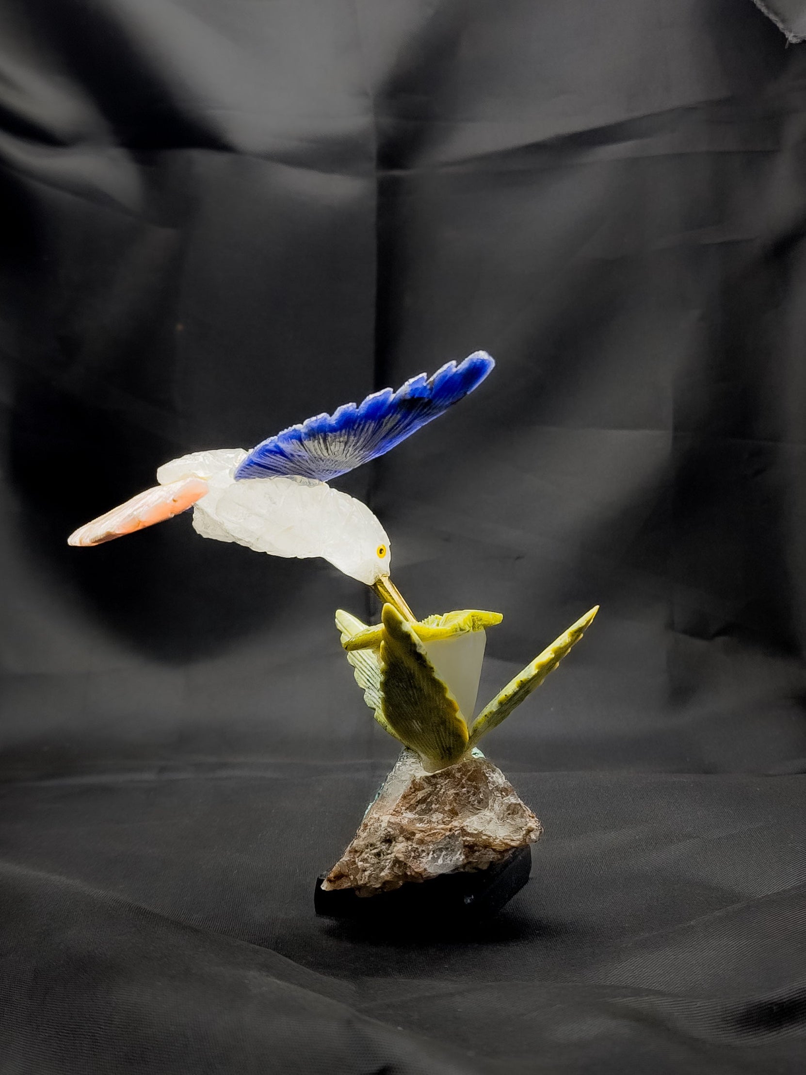 Gemstone Humming Bird Décor