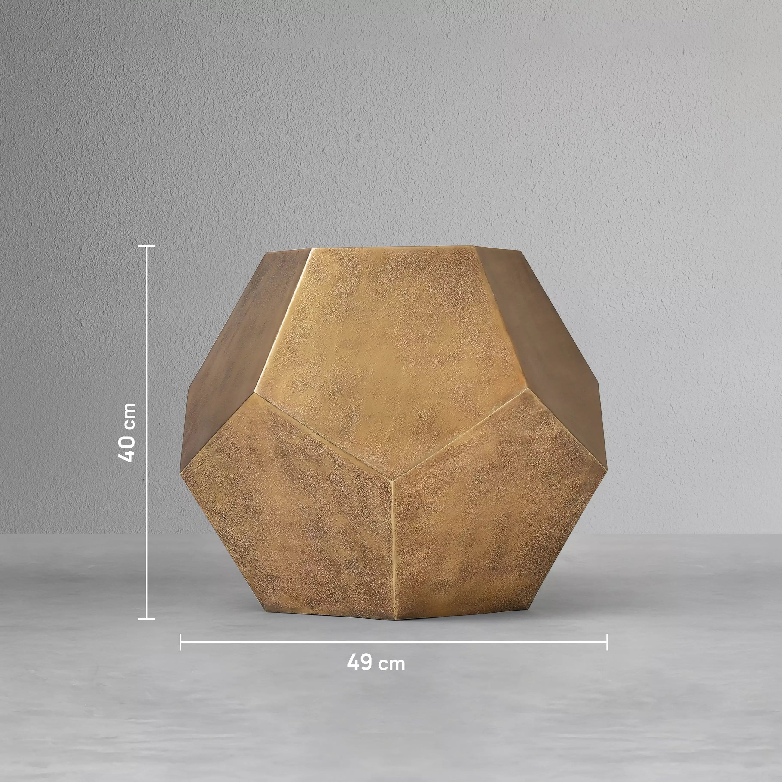 gilded-hexa-side-table_6_dw.webp