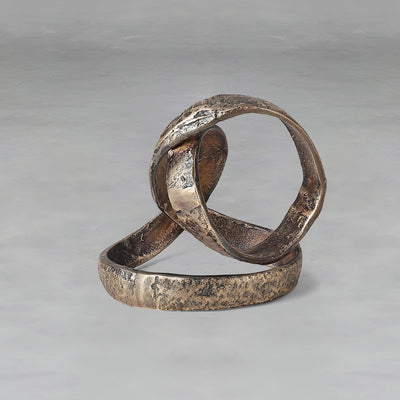 glimmer-knot-sculpture_3_dw.webp