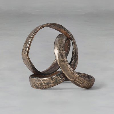 glimmer-knot-sculpture_4_dw.webp