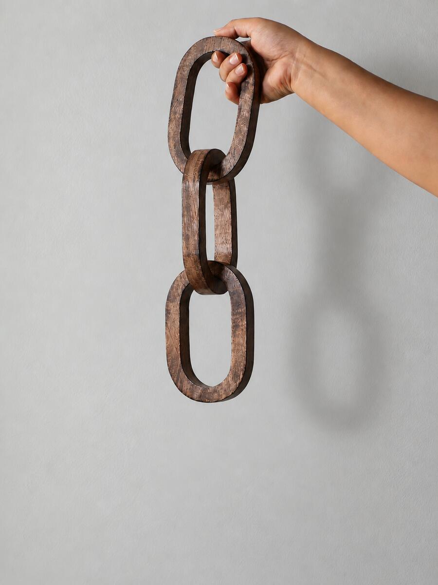 Long Wooden Chain Decor (3 Knots)