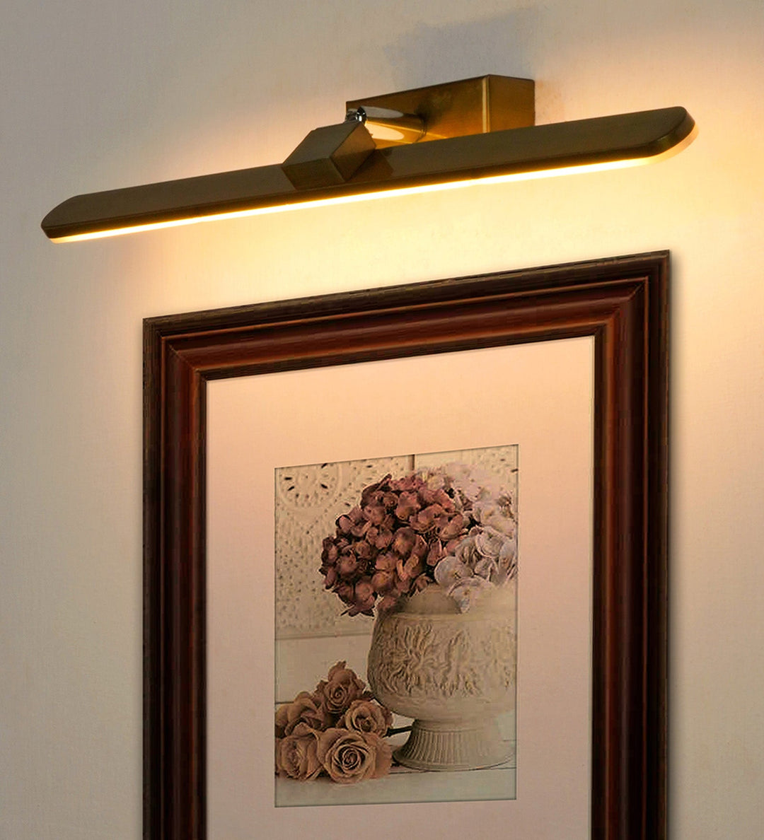 Gold Sleek Aluminium Bar 12W Warm White LED Picture/Vanity Light