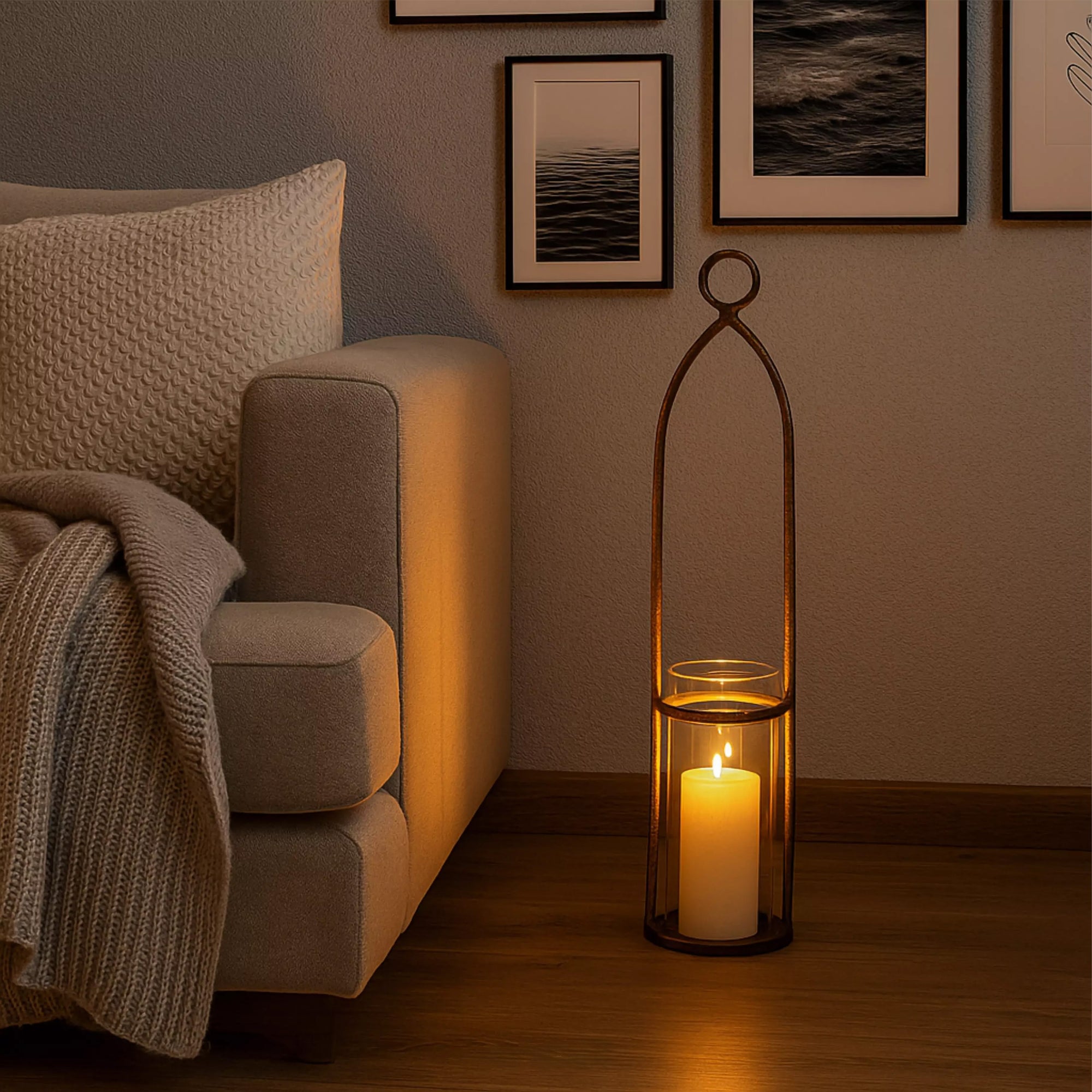 gothic-arch-lantern-l_7_dw.jpg