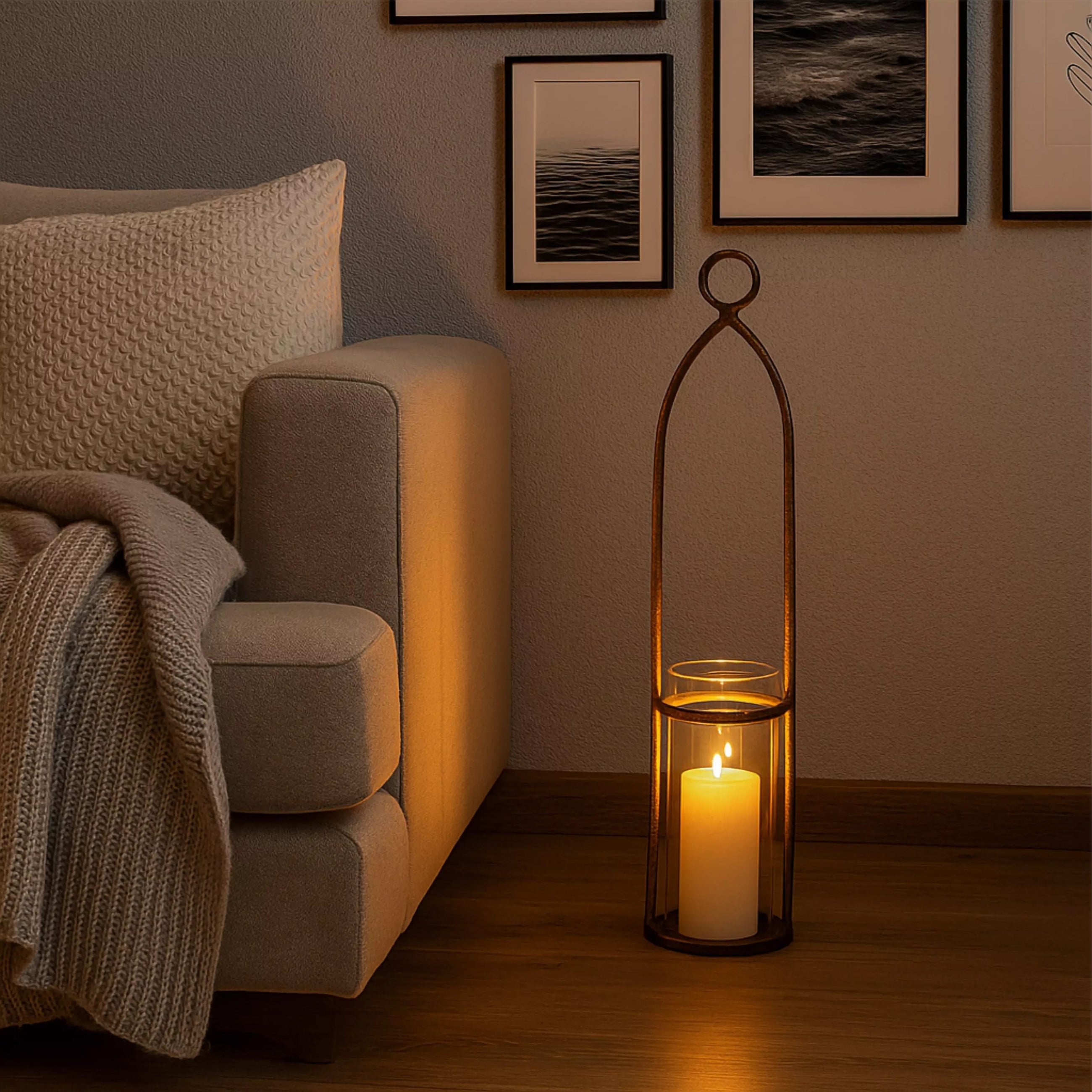 gothic-arch-lantern-l_7_dw.jpg