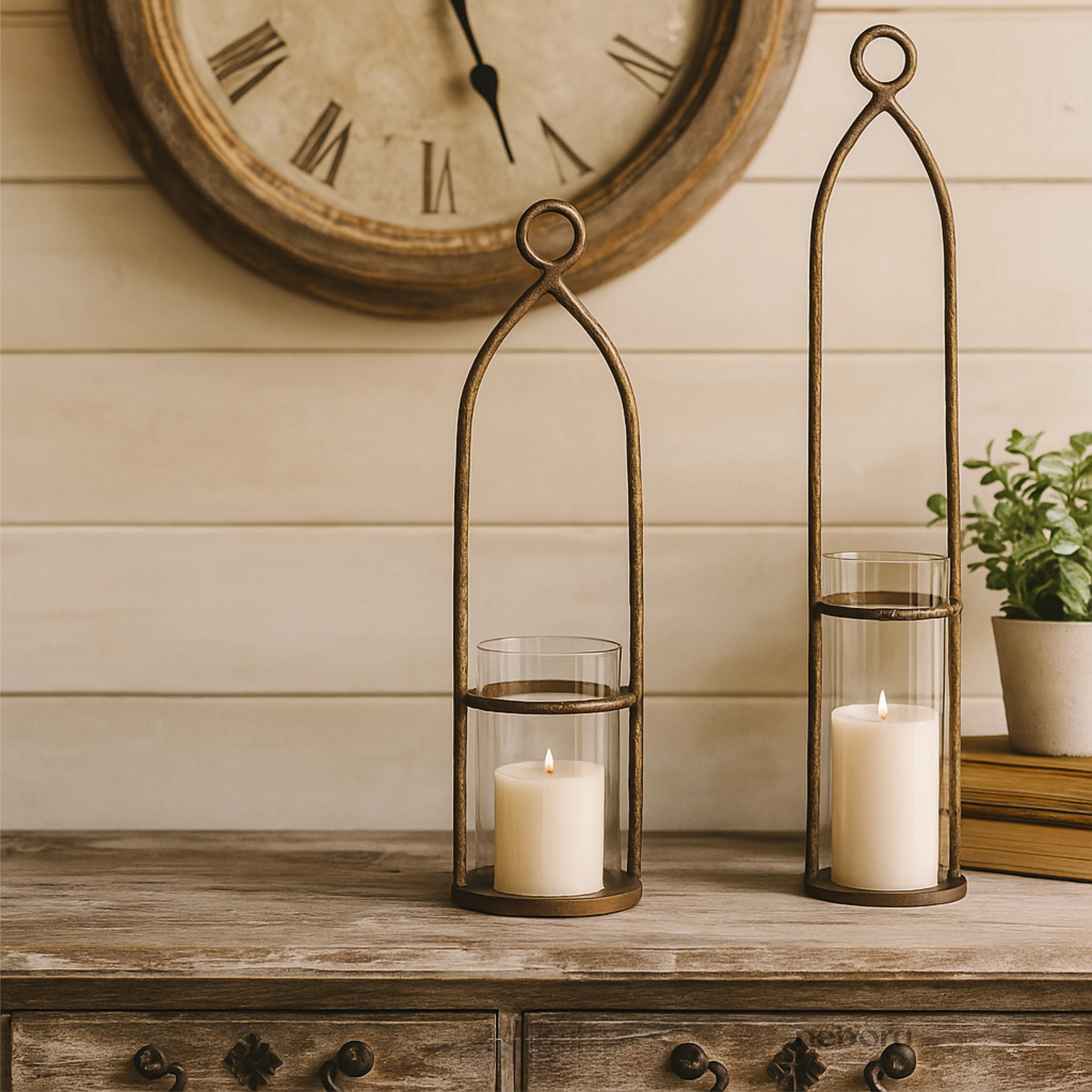 gothic-arch-lantern-set-2_5_dw.webp